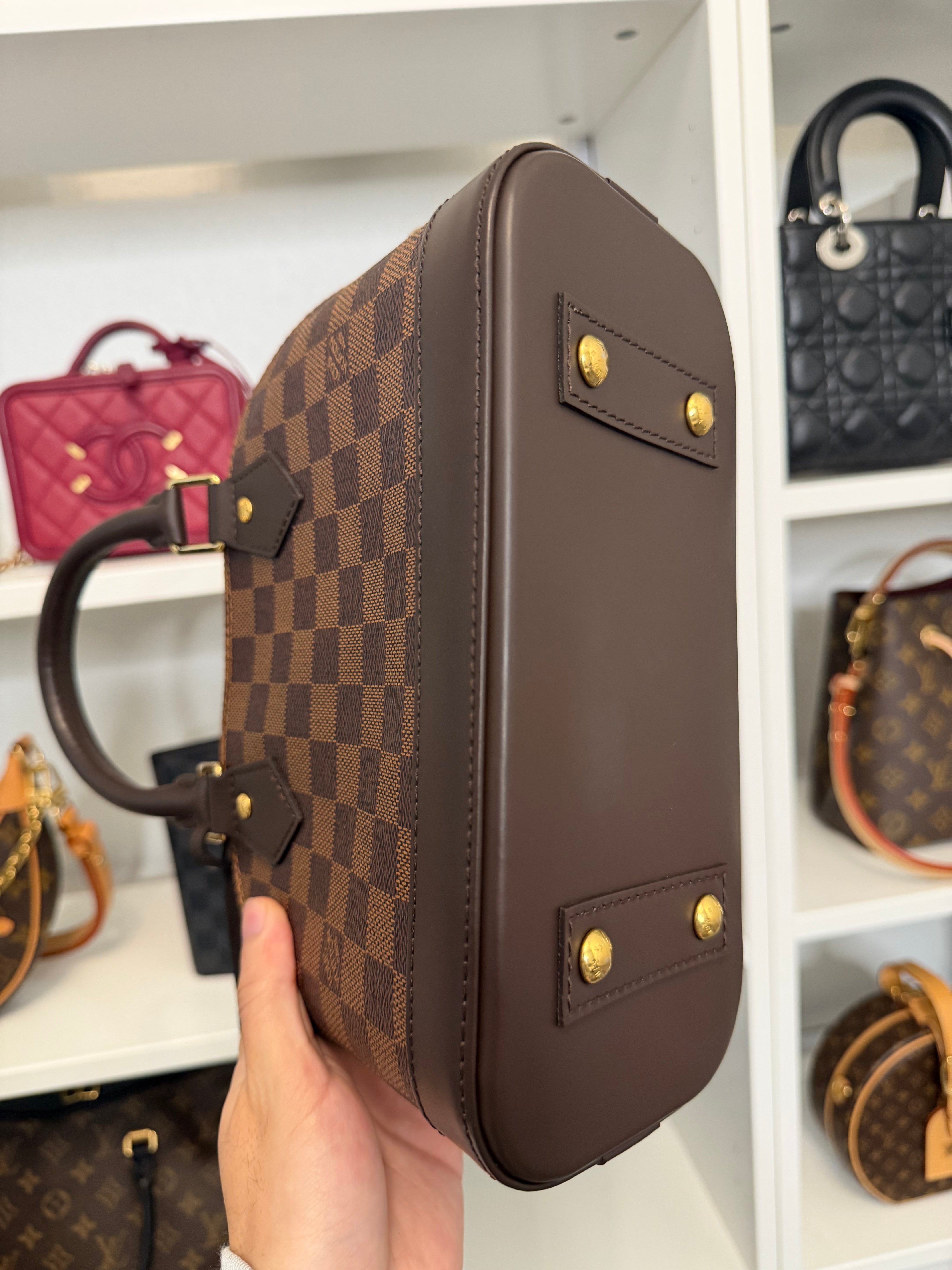 Pre-Owned Louis Vuitton Alma BB Damier Ebene with Crossbody Strap