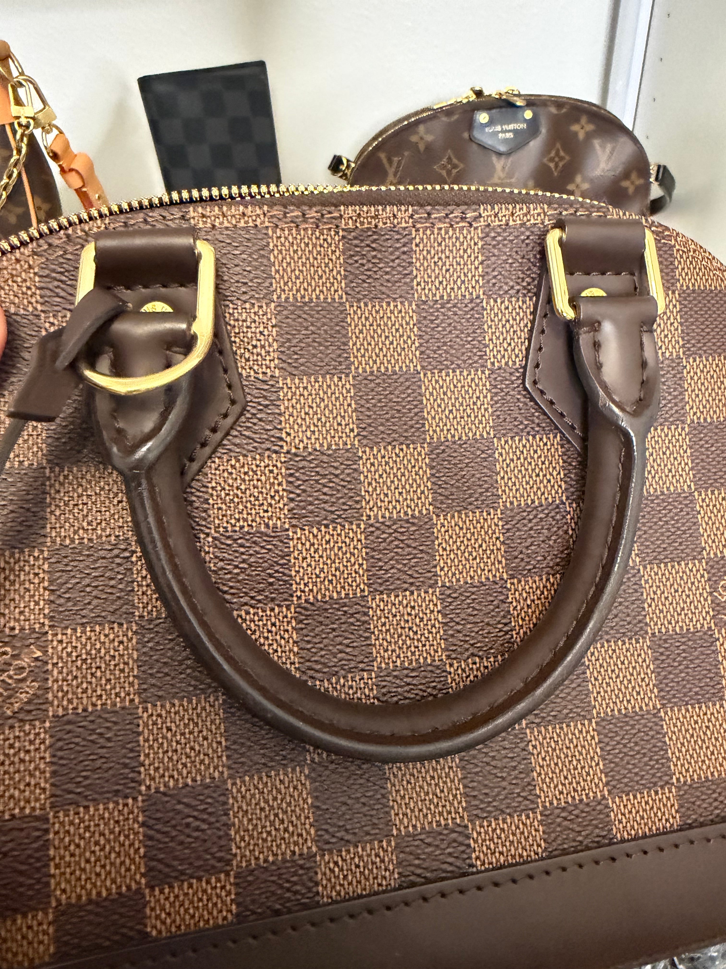 Pre-Owned Louis Vuitton Alma BB Damier Ebene with Crossbody Strap