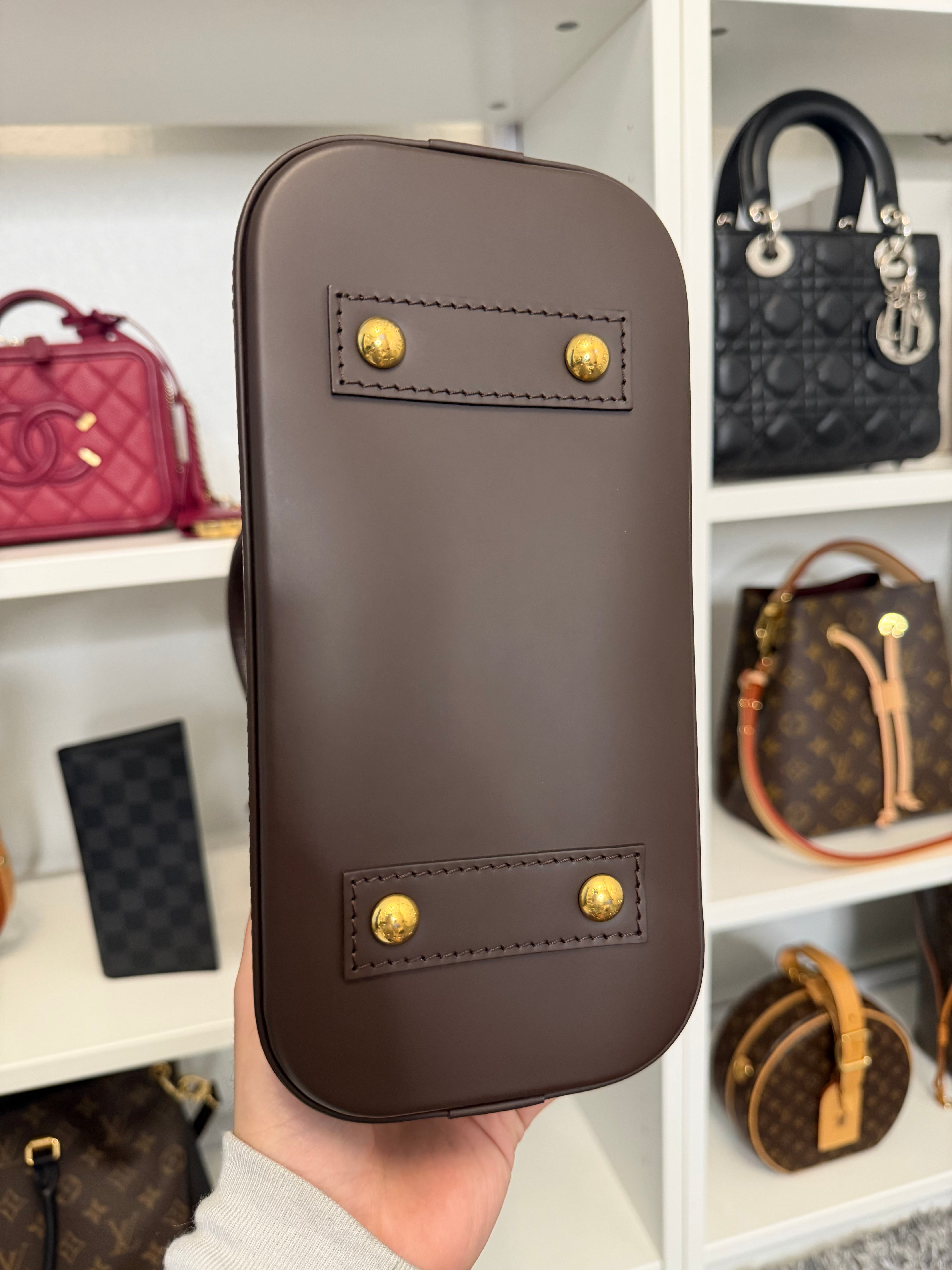 Pre-Owned Louis Vuitton Alma BB Damier Ebene with Crossbody Strap