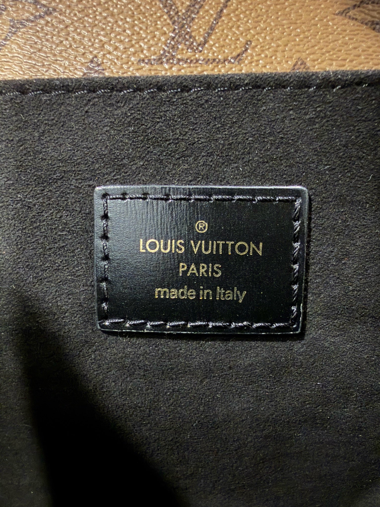 Pre-Owned Louis Vuitton Pochette Metis Reverse Monogram Bag