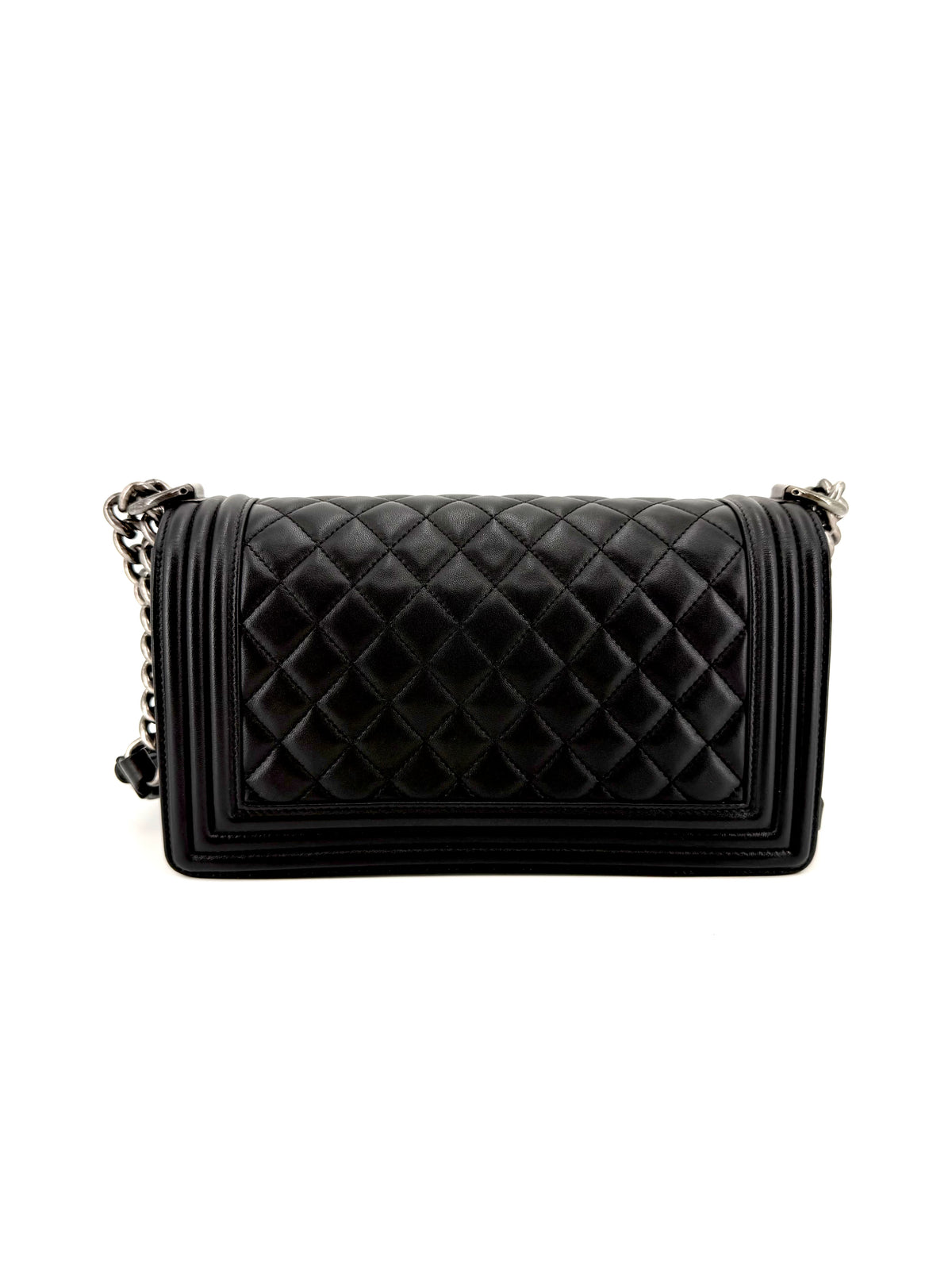 Pre-owned Chanel Medium Boy Quilted Lambskin Ruthenium Hardware Bag