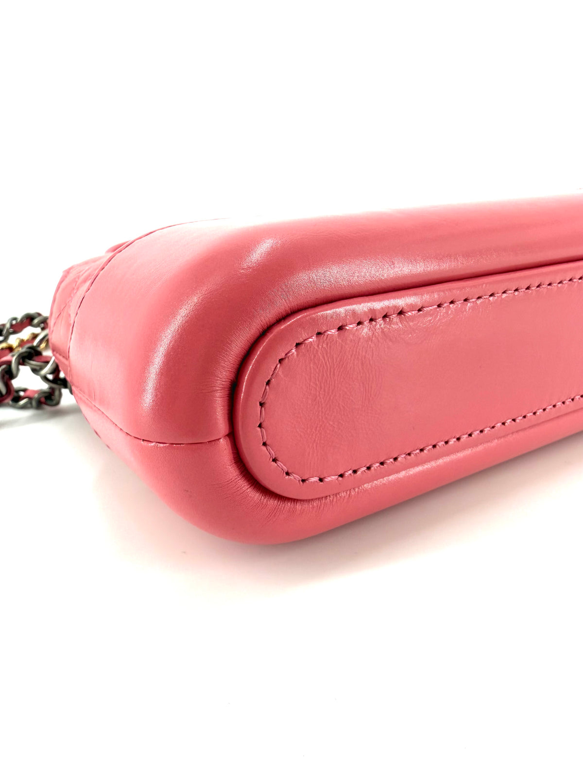 Pre-Owned Chanel Gabrielle Pink Quilted Aged Calfskin Double Zip Clutch with Chain