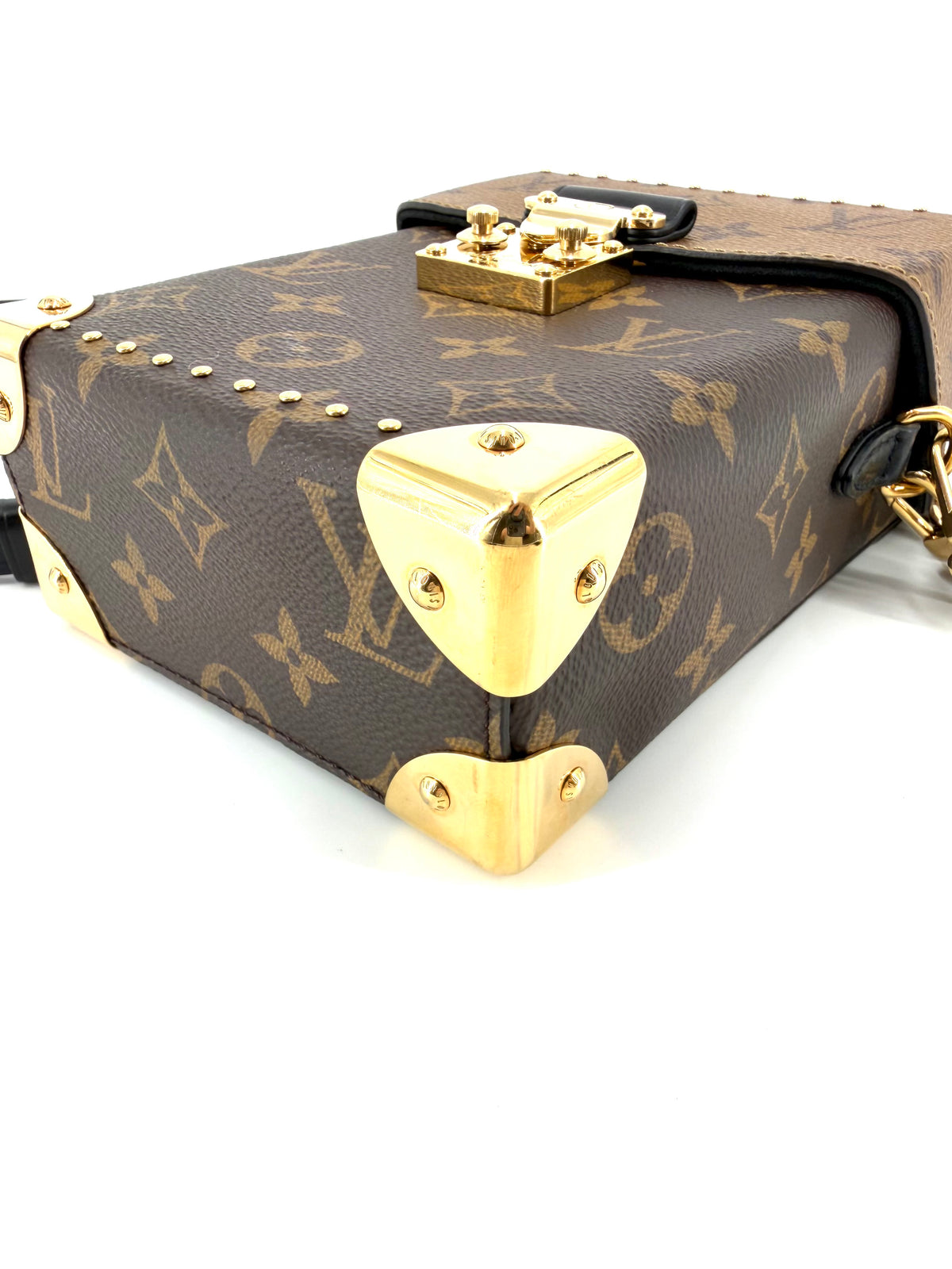 Pre-owned Louis Vuitton Camera Box Monogram Reverse Trunk Bag S-Lock Top Handle