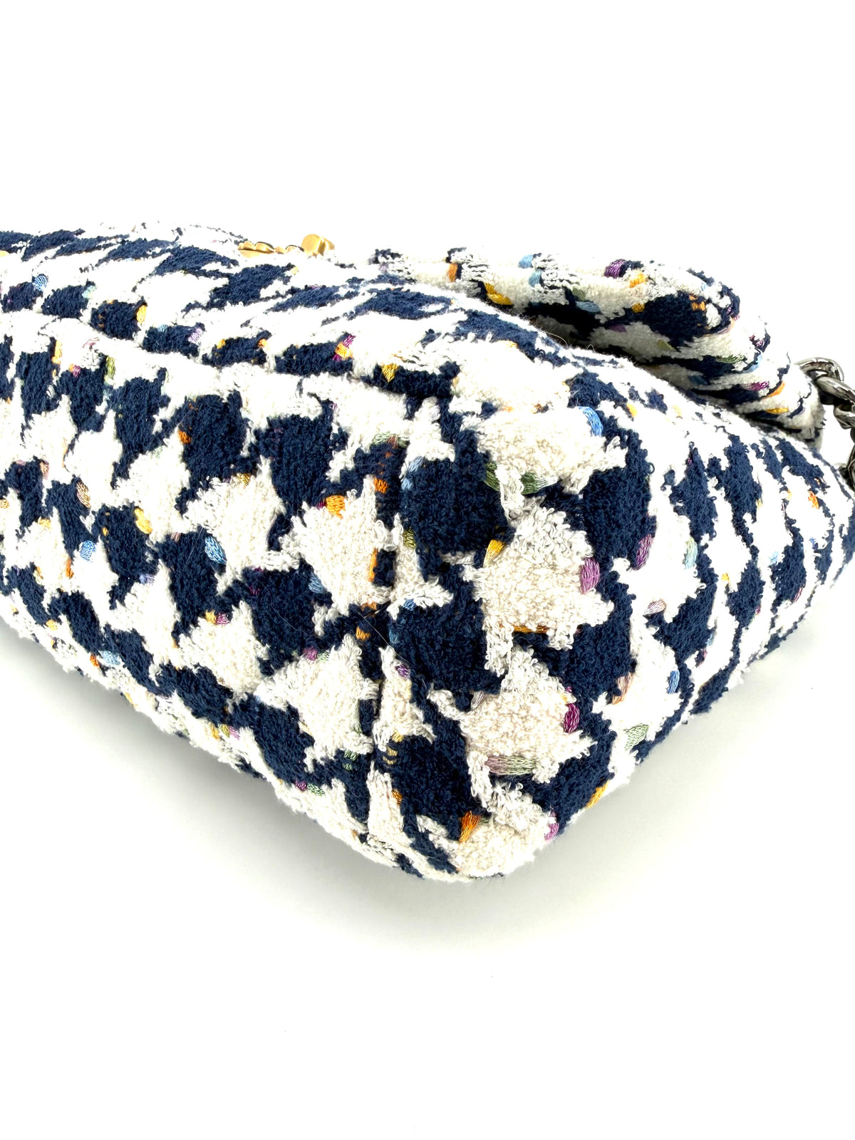 Pre-Owned Chanel 19 Tweed Houndstooth Multicolor Large Bag