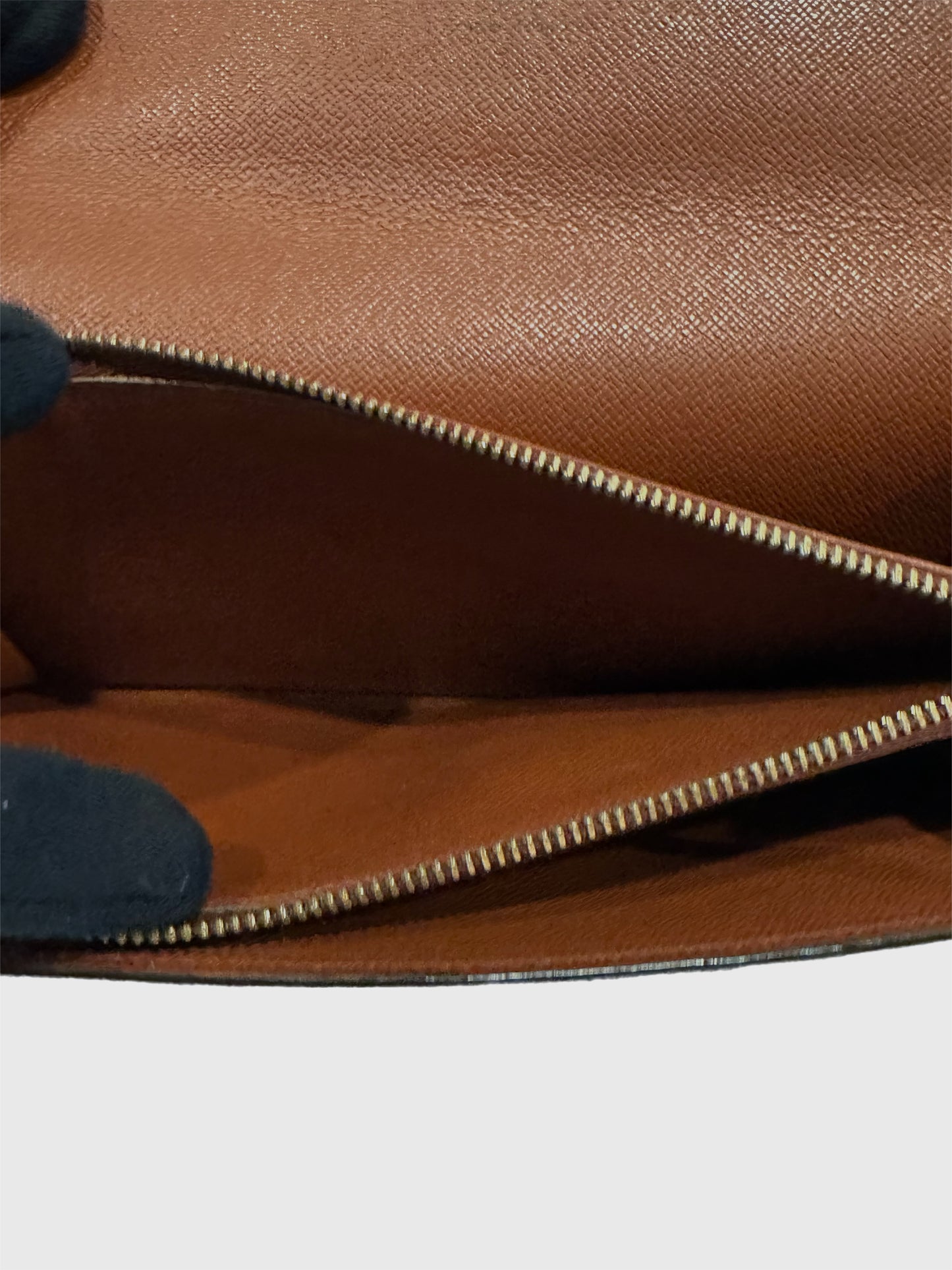 Louis Vuitton Monogram Sarah Wallet
