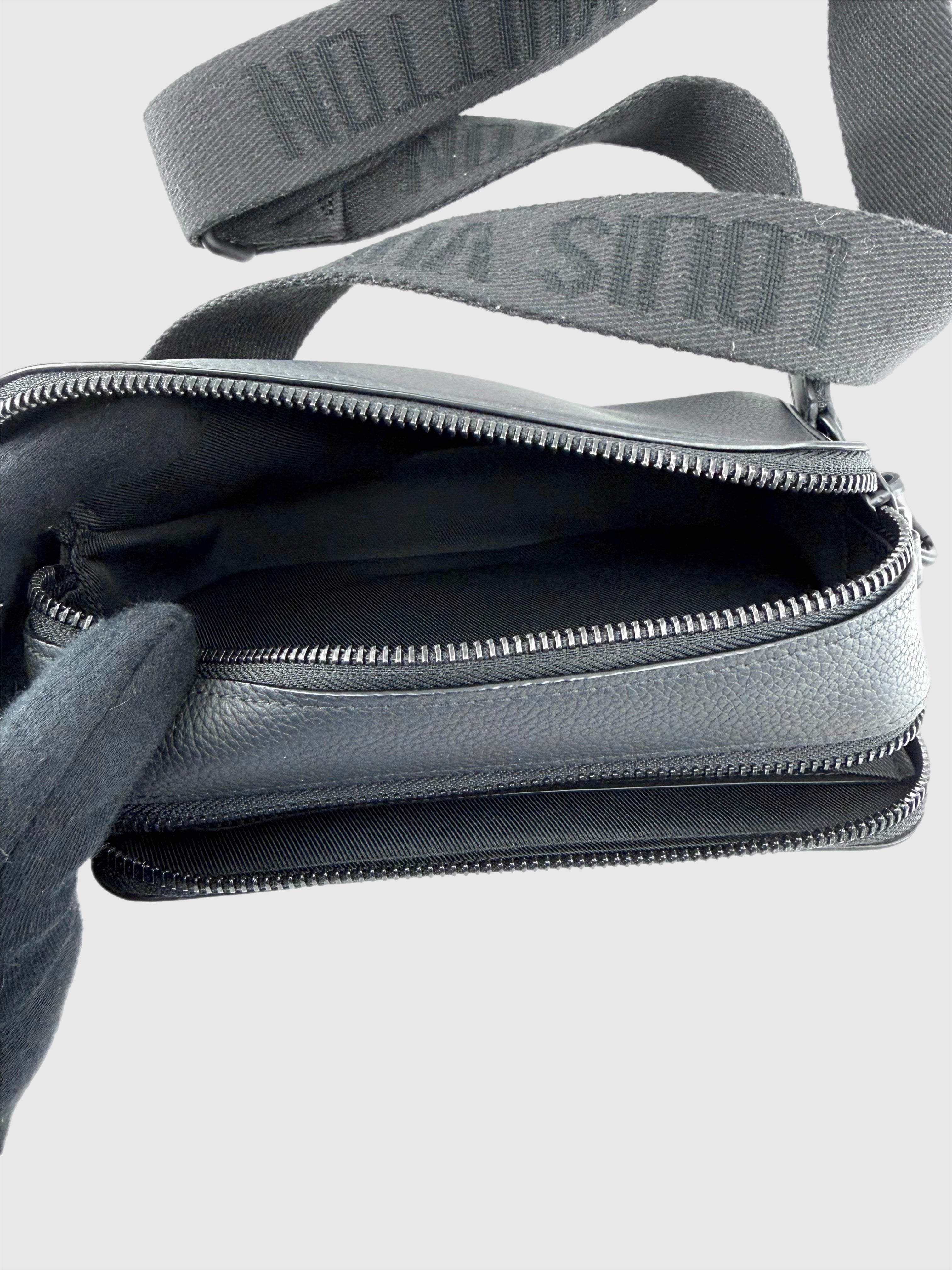 Louis Vuitton Alpha Wearable Black Leather Wallet with Crossbody Strap