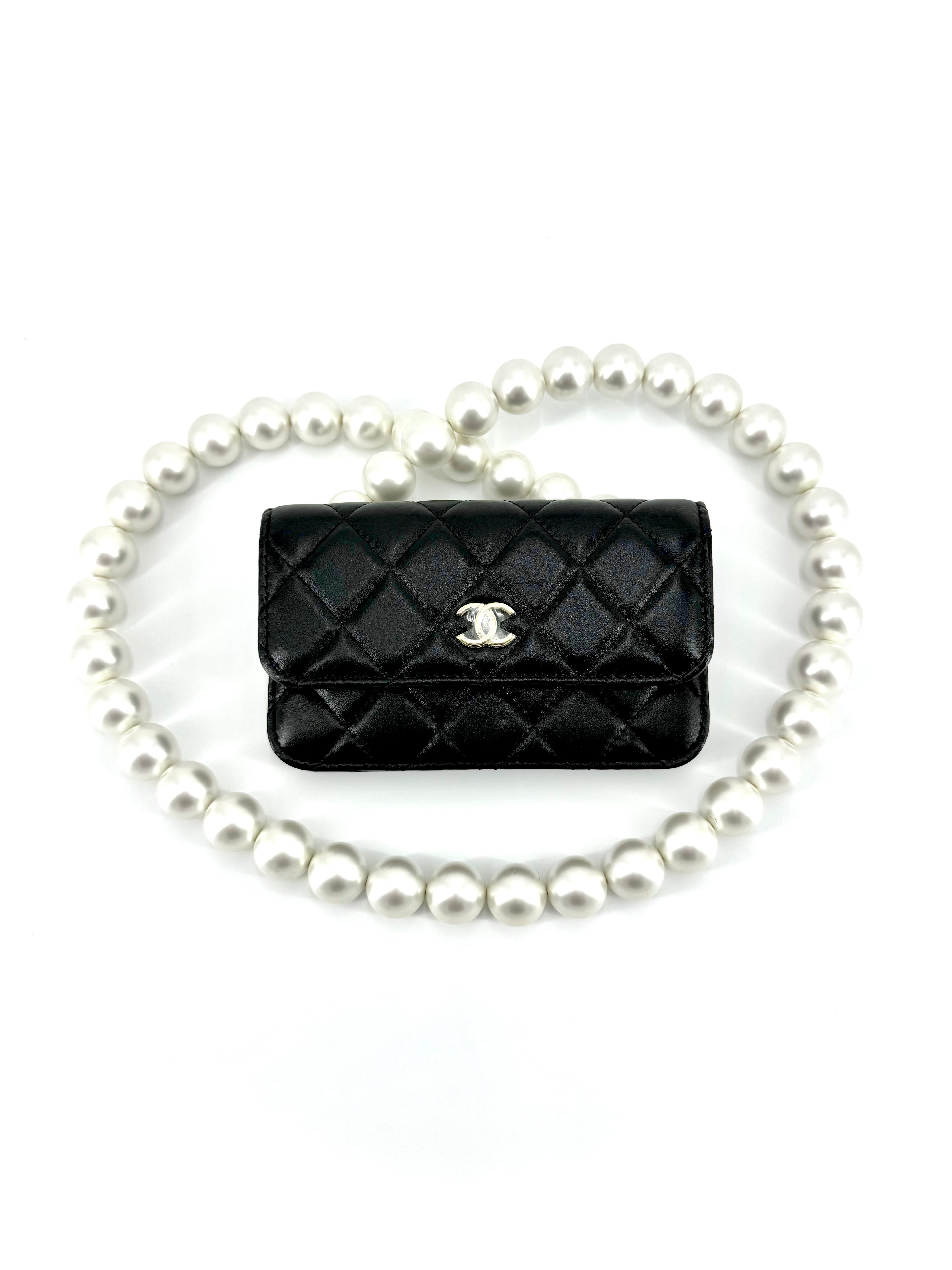 Pre-Owned Chanel Maxi Pearl Black Lambskin Crossbody Mini Bag