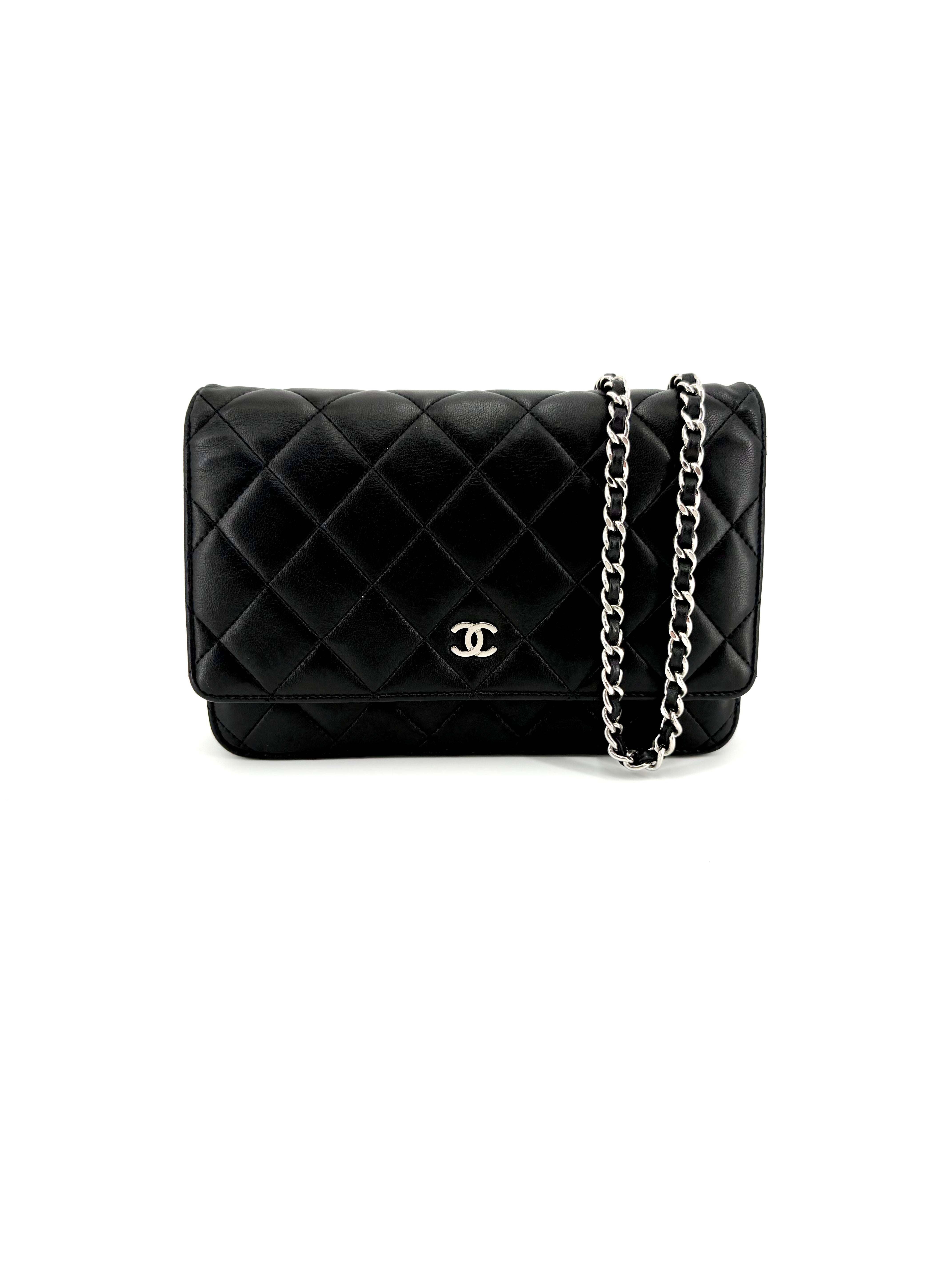 Pre-Owned Chanel Quilted Black Lambskin Wallet on Chain