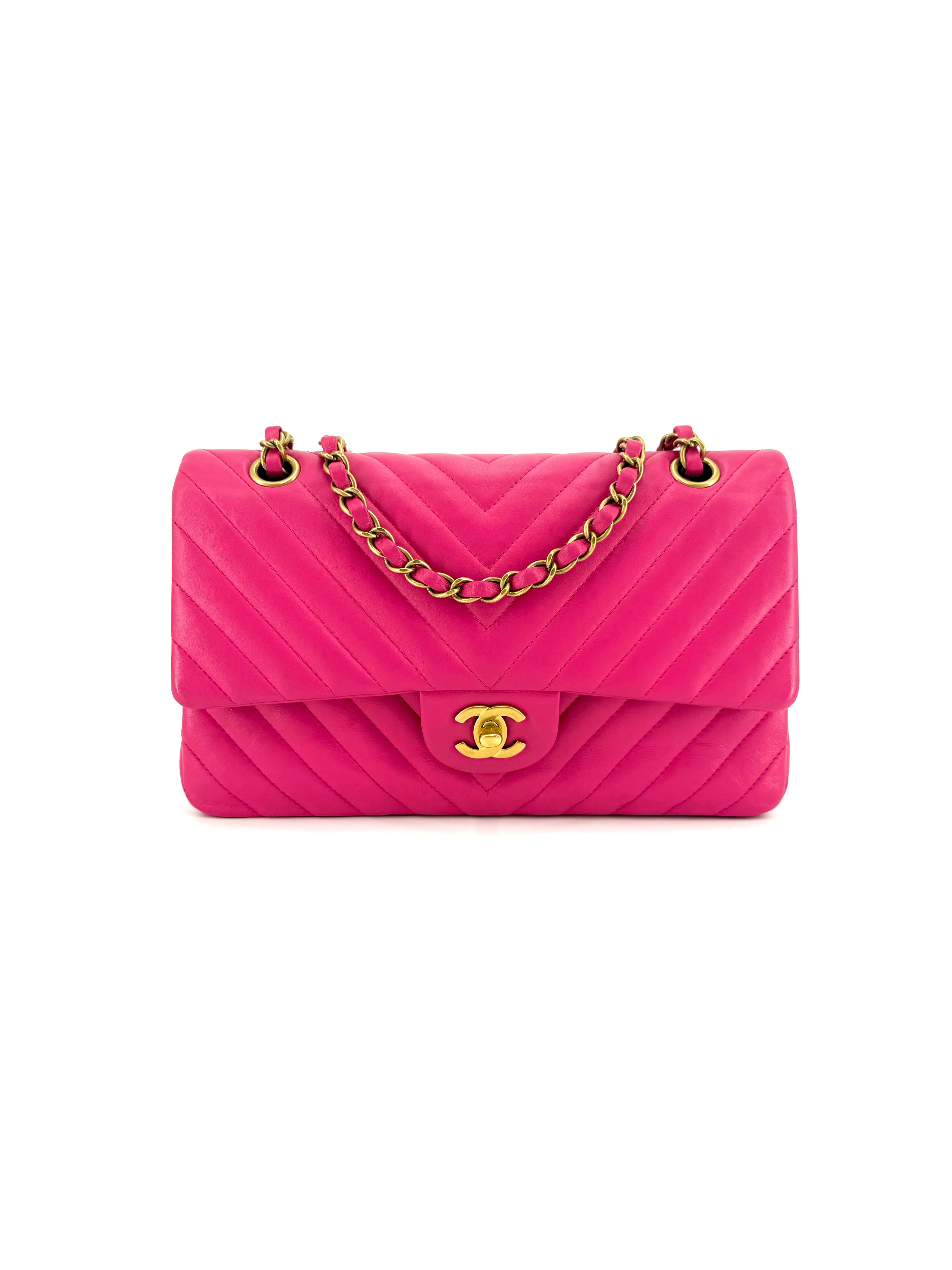 Pre-Owned Chanel Double Flap Chevron Lambskin Medium Shoulder Bag