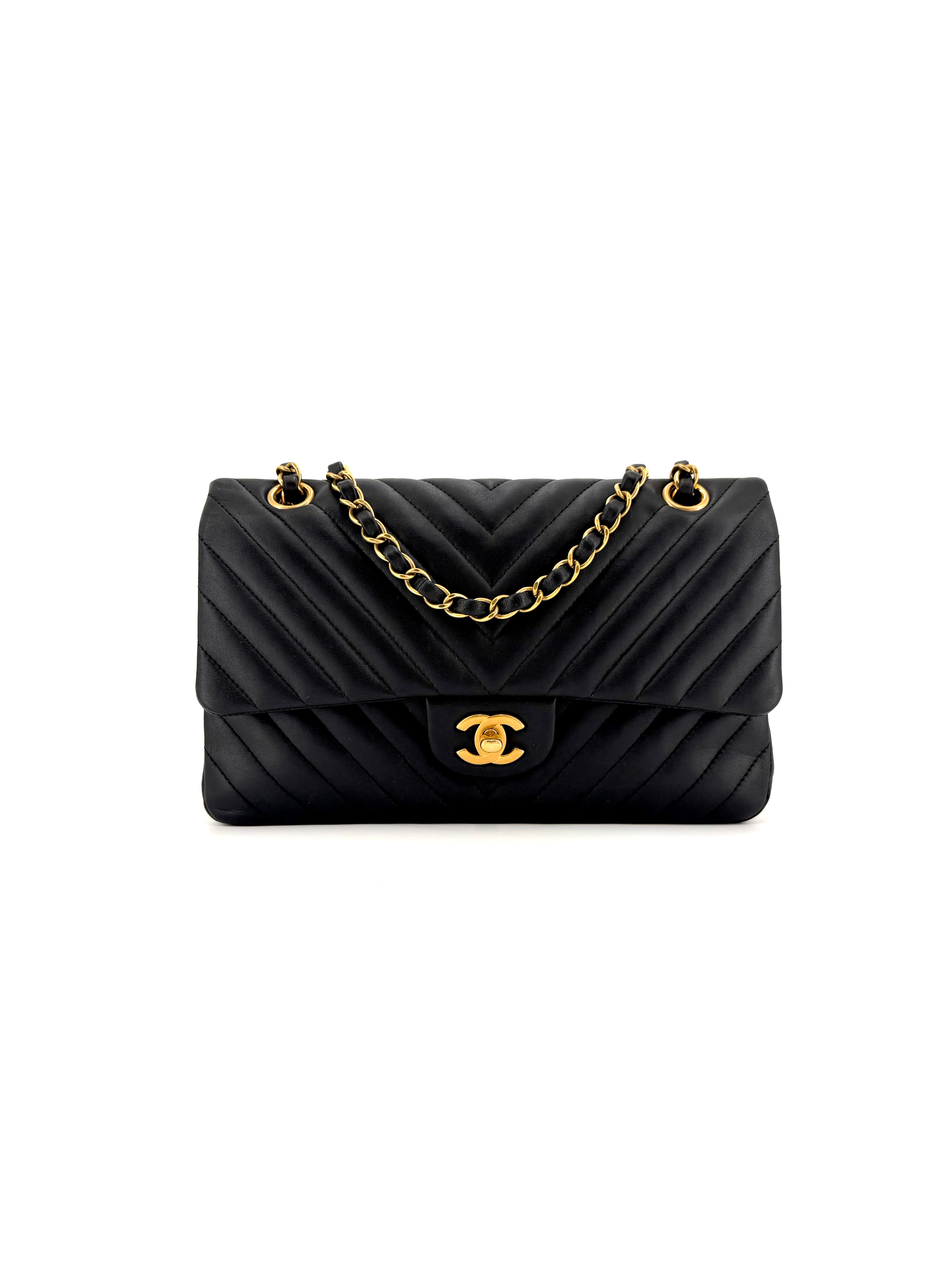 Pre-Owned Chanel Double Flap Chevron Lambskin Medium Shoulder Bag