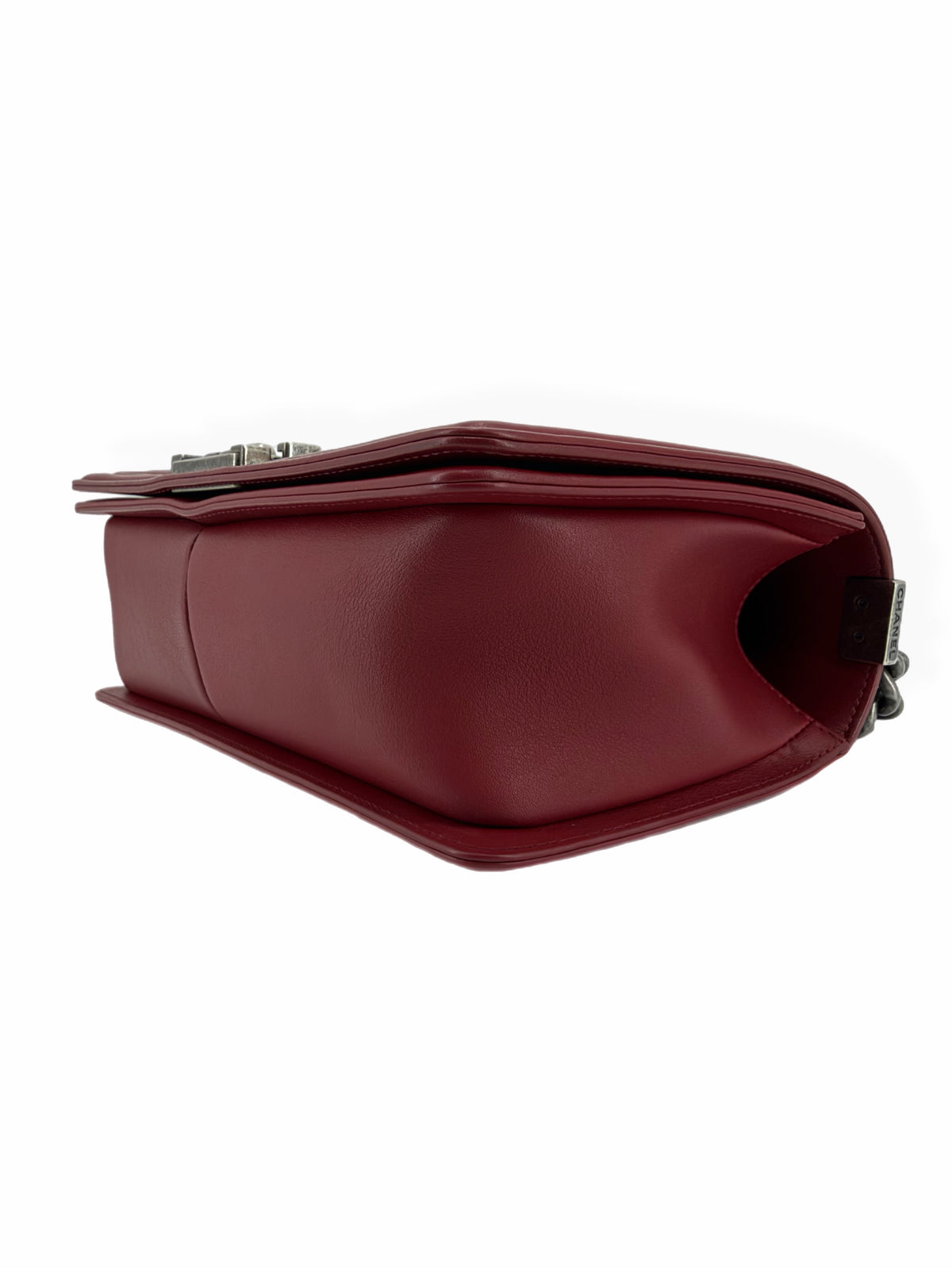 Pre-Owned Chanel Medium Boy Bag Red Chevron Calfskin Ruthenium Hardware