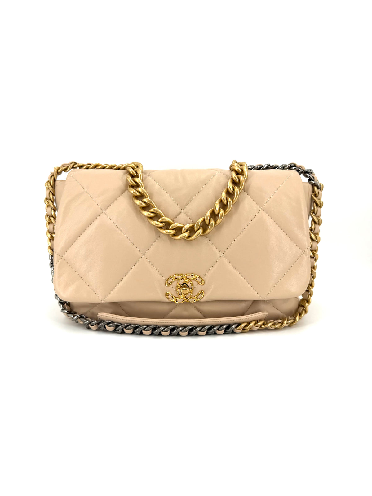 Pre-Owned Chanel 19 Maxi beige quilted leather shoulder bag with mixed-metal chain strap and CC closure