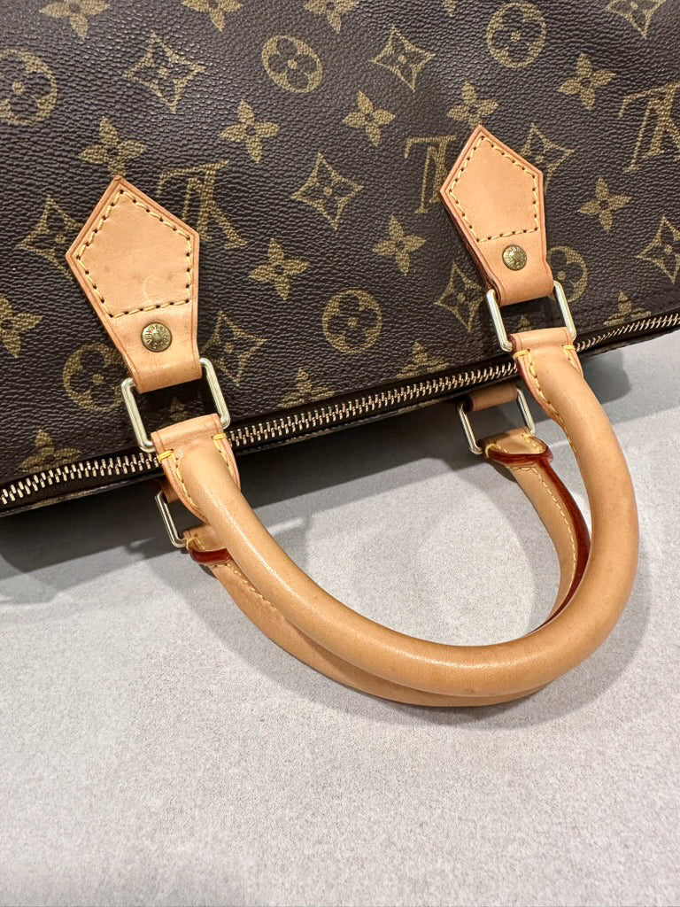 Louis Vuitton Monogram Speedy 30