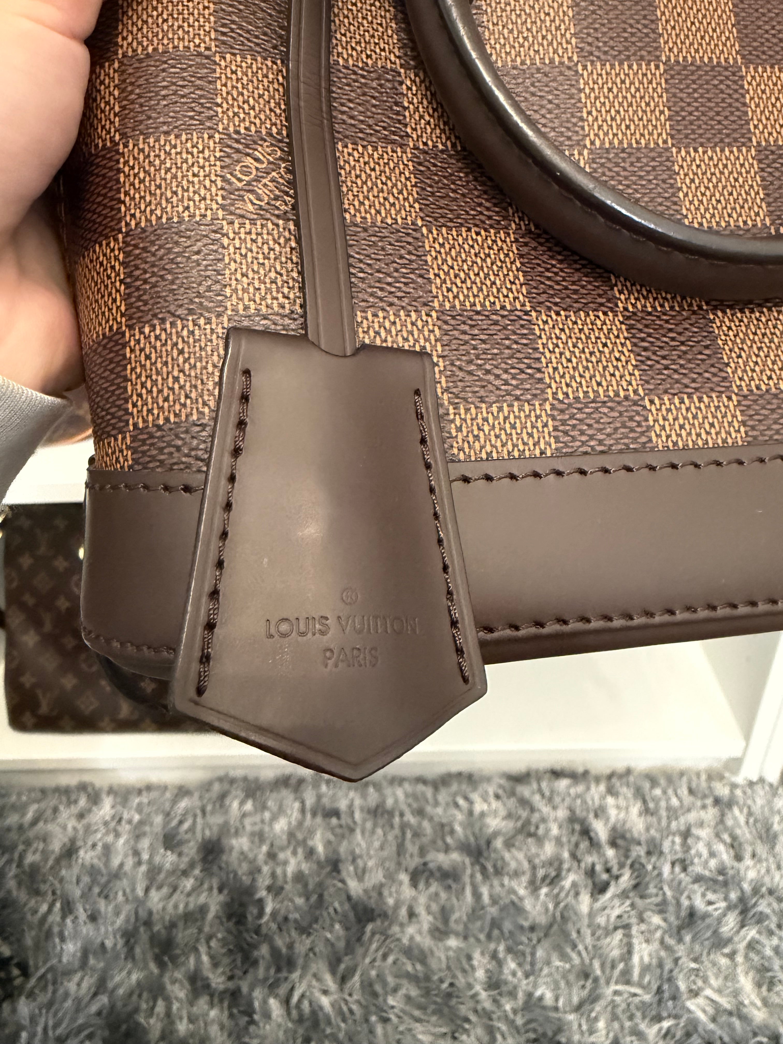 Pre-Owned Louis Vuitton Alma BB Damier Ebene with Crossbody Strap