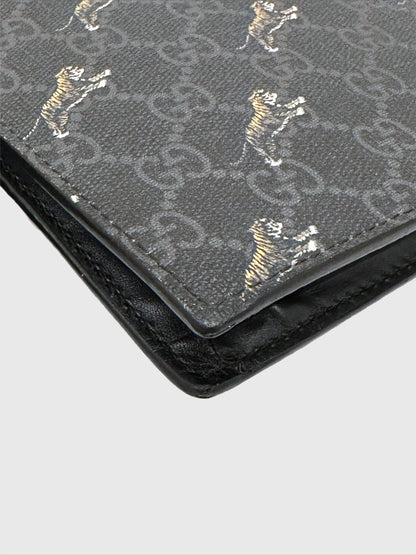 Gucci GG Supreme Monogram Tigers Zip Portfolio Wristlet Black