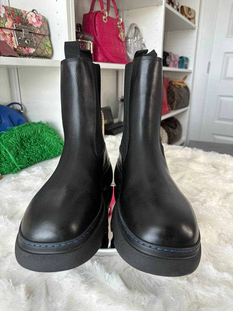 Burberry Men's Size 12.5 US | 45.5 EU Black Creeper Leather Chelsea Boots with Blue Sole