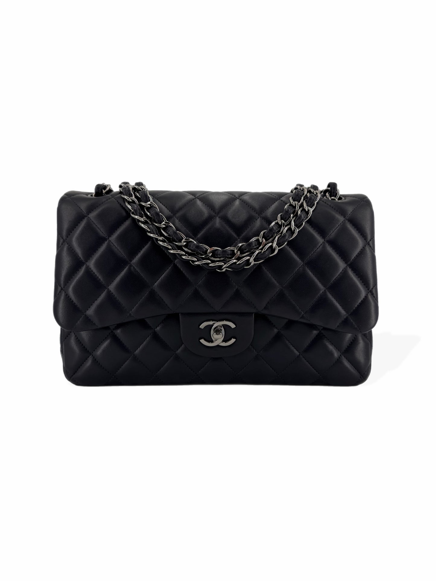 Pre-Owned Chanel Jumbo Double Flap on Quilted Lambskin with Gunmetal Hardware