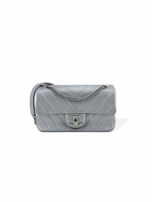Pre-Owned Chanel Silver Metallic Chevron Mini Rectangle Classic Flap Bag