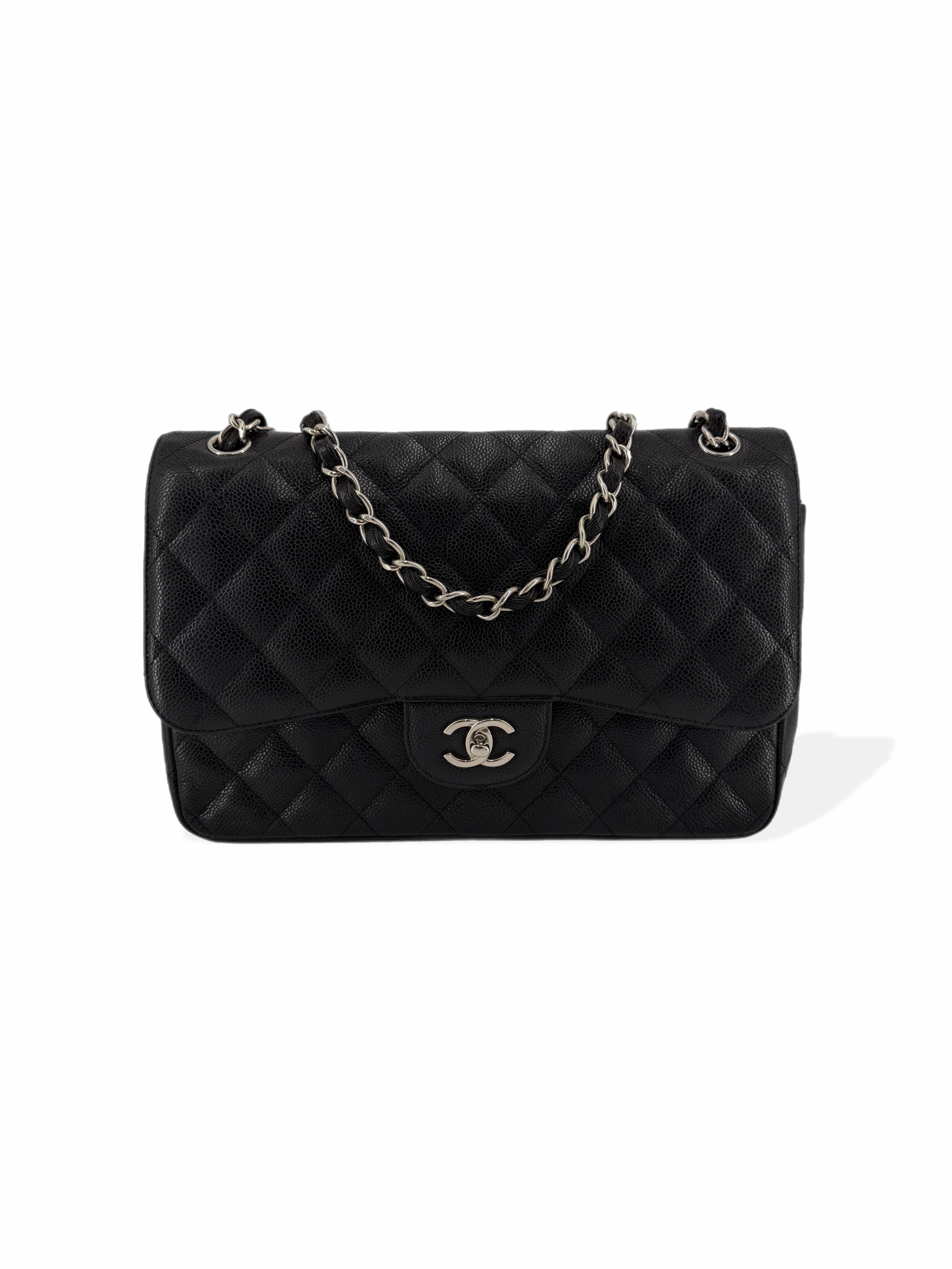 Pre-Owned Chanel Jumbo Double Flap Quilted Black Caviar with Silver Hardware Bag
