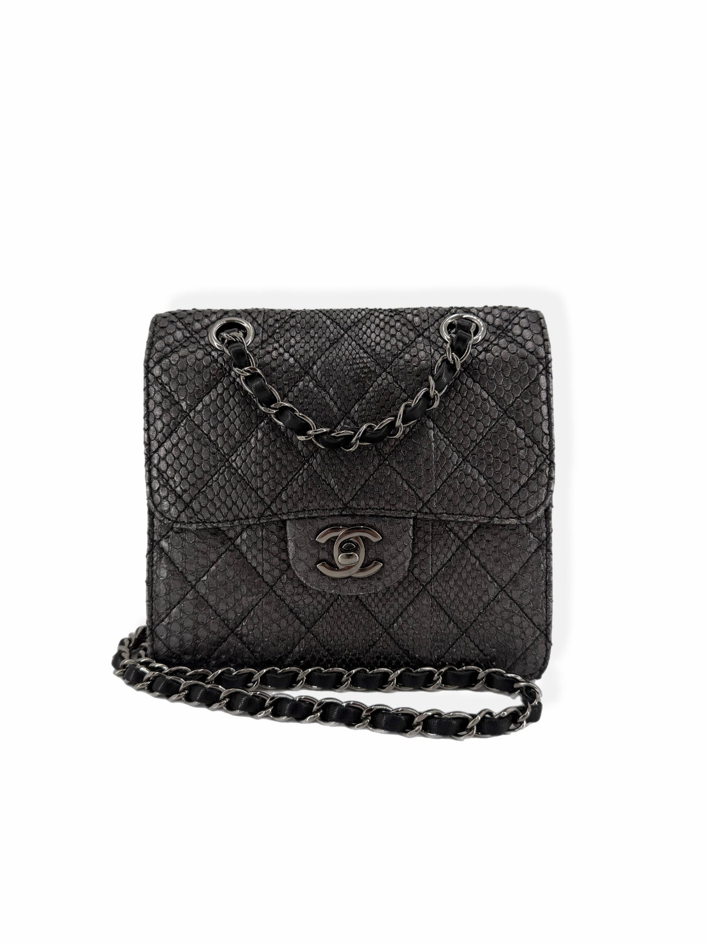 Pre-Owned Chanel Silver Metallic Snakeskin Flap Crossbody Bag