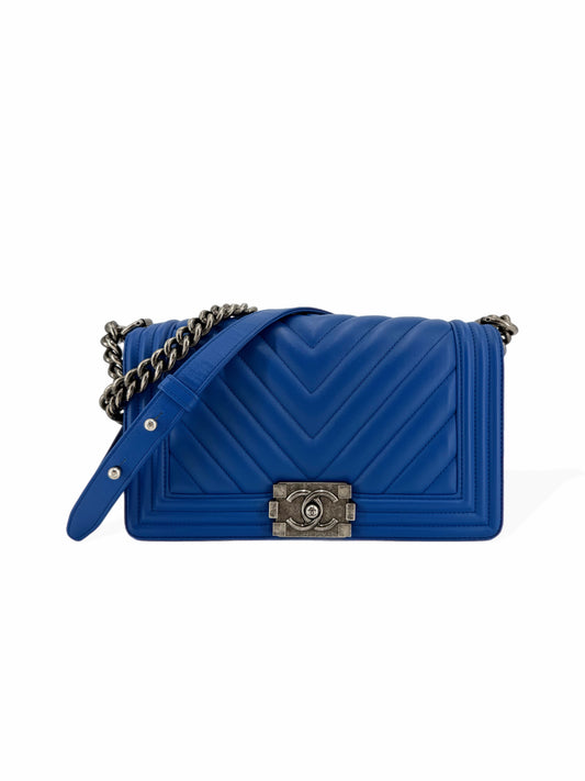 Pre-Owned Chanel Chevron Leather Blue Medium Boy Crossbody Bag