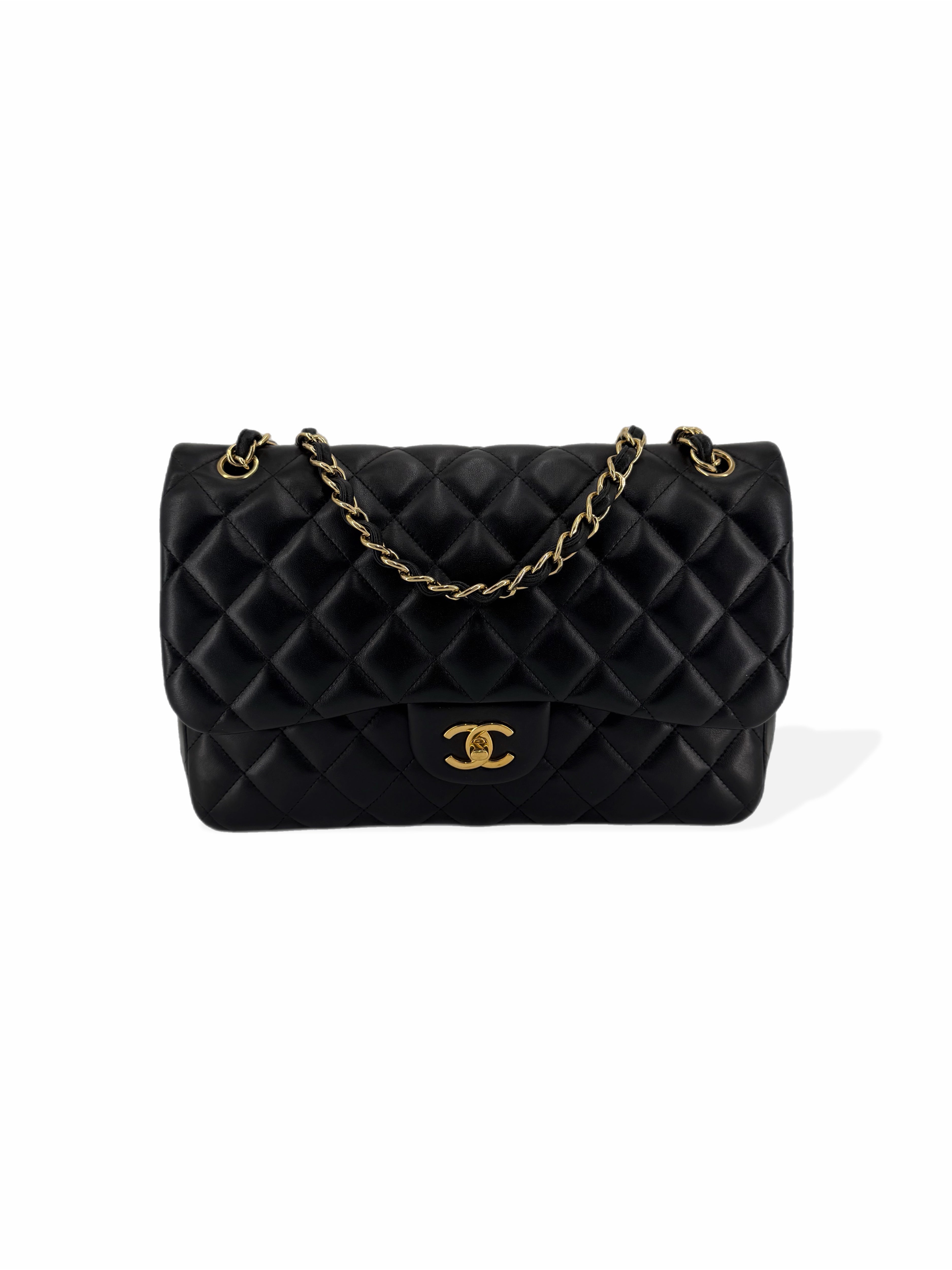 Pre-Owned Chanel Jumbo Double Flap Quilted Black Lambskin with Gold Hardware Bag