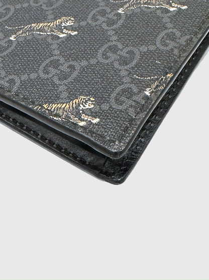Gucci GG Supreme Monogram Tigers Zip Portfolio Wristlet Black