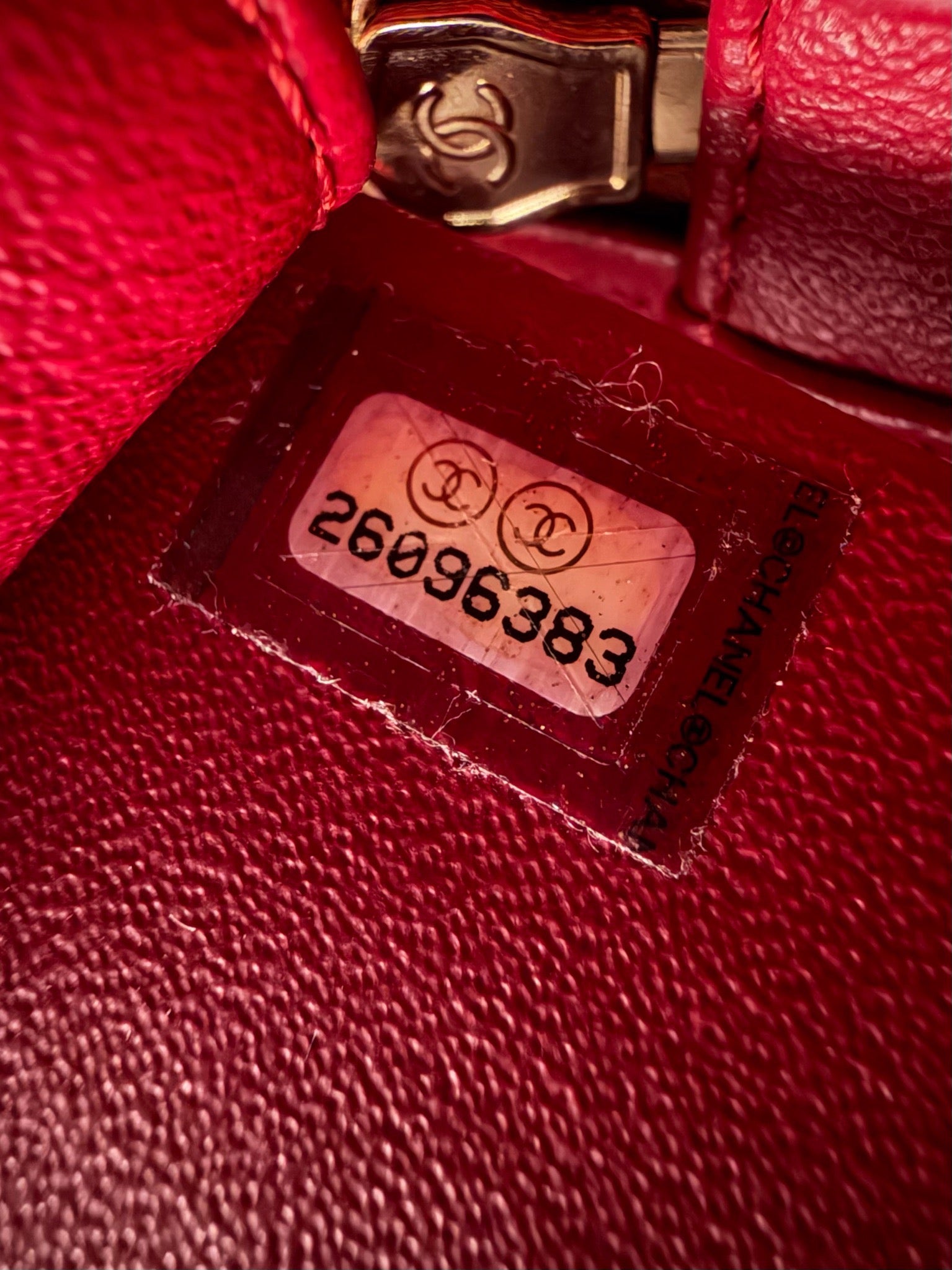 Pre-Owned Chanel Small Filigree Caviar Leather Crossbody Bag