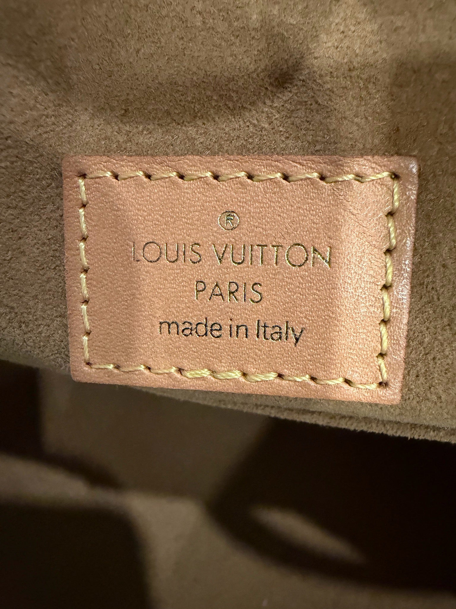 Pre-Owned Louis Vuitton Monogram Boite Chapeau Souple MM Crossbody Bag