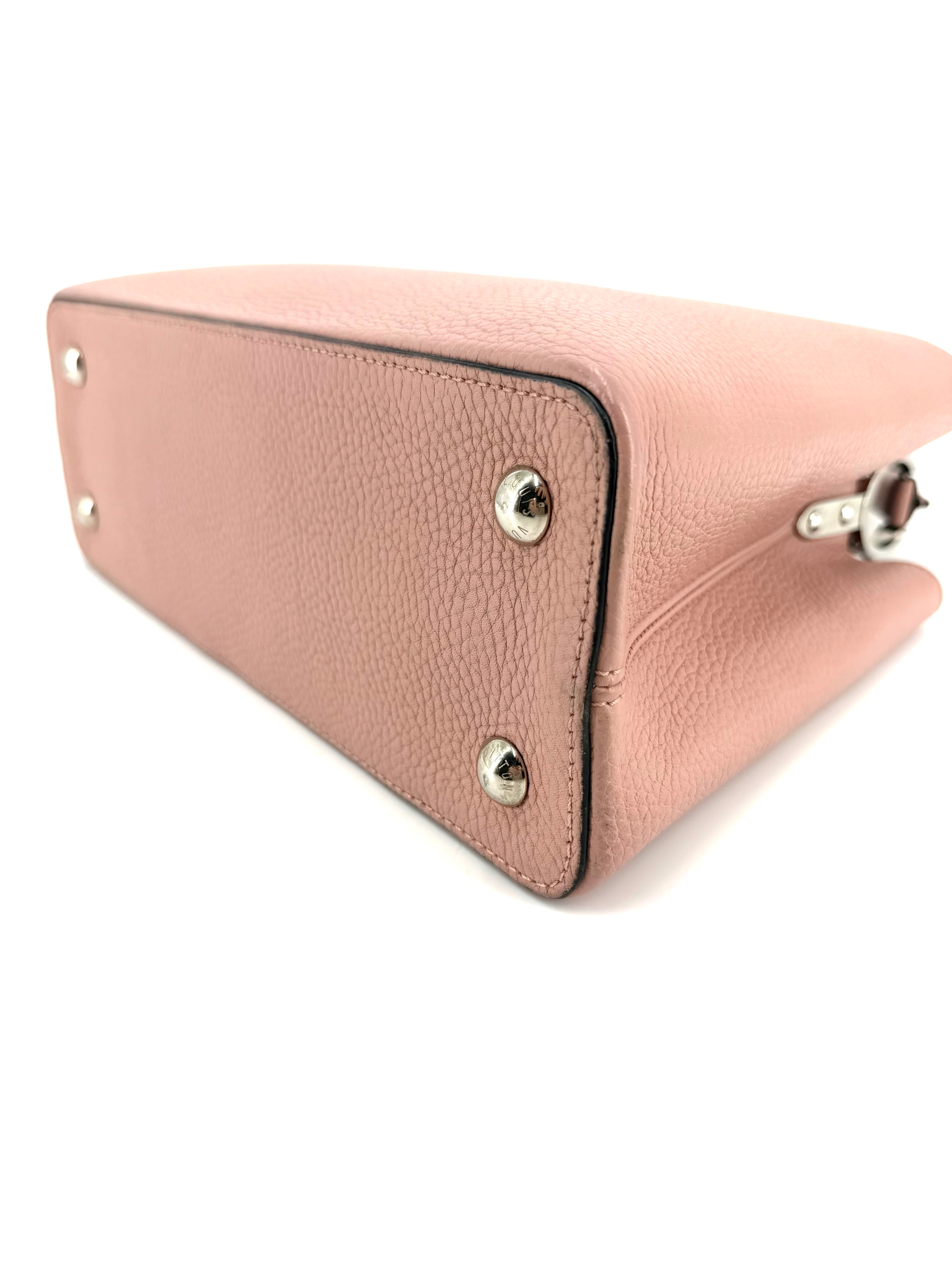 Pre-Owned Louis Vuitton Capucines MM Pink Taurillon Leather Top Handle Bag