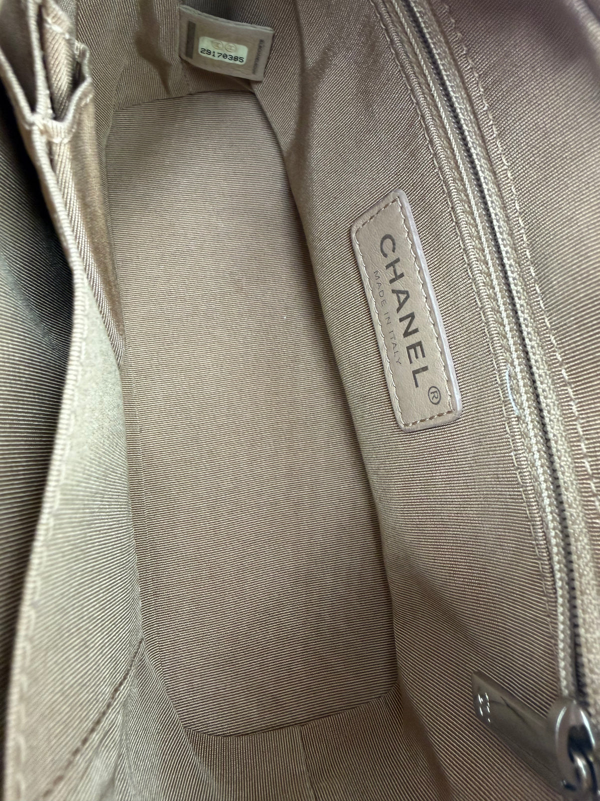 Pre-Owned Chanel Gabrielle Small Beige Chevron Aged Calfskin Hobo Bag