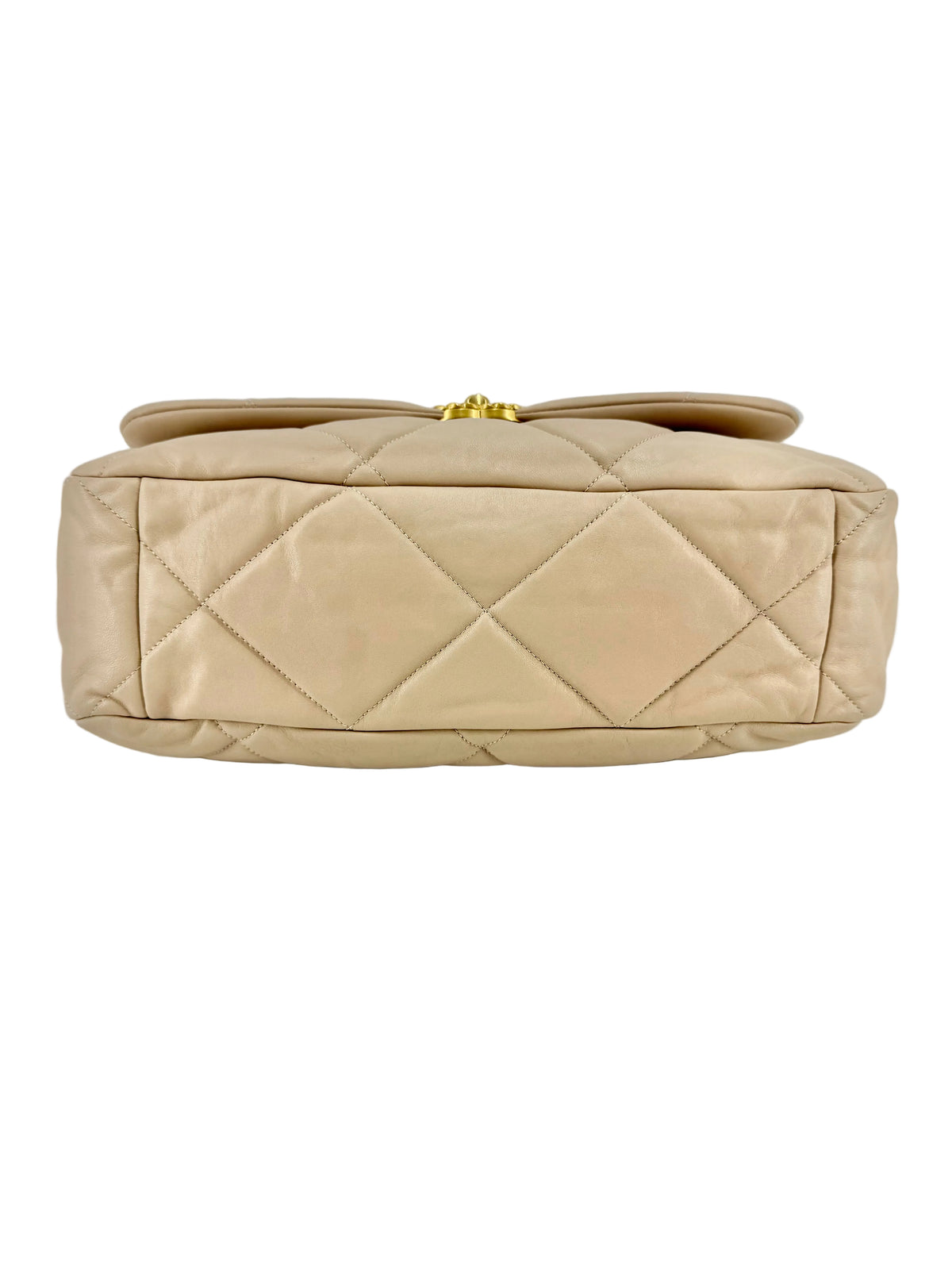 Pre-Owned Chanel 19 Maxi Beige Leather Mixed Metal Shoulder Bag