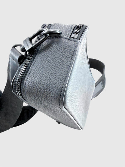 Louis Vuitton Alpha Wearable Black Leather Wallet with Crossbody Strap