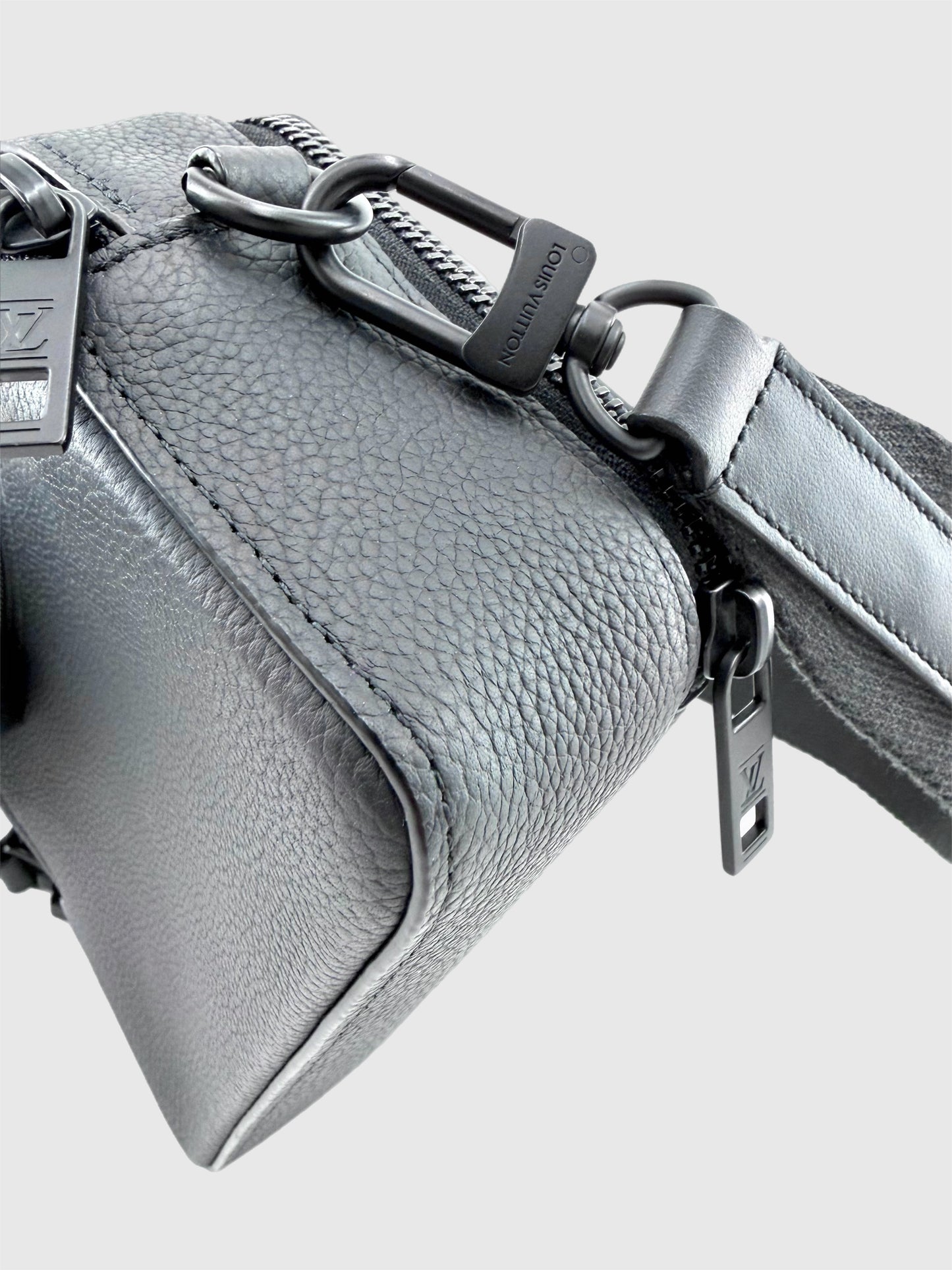 Louis Vuitton Alpha Wearable Black Leather Wallet with Crossbody Strap