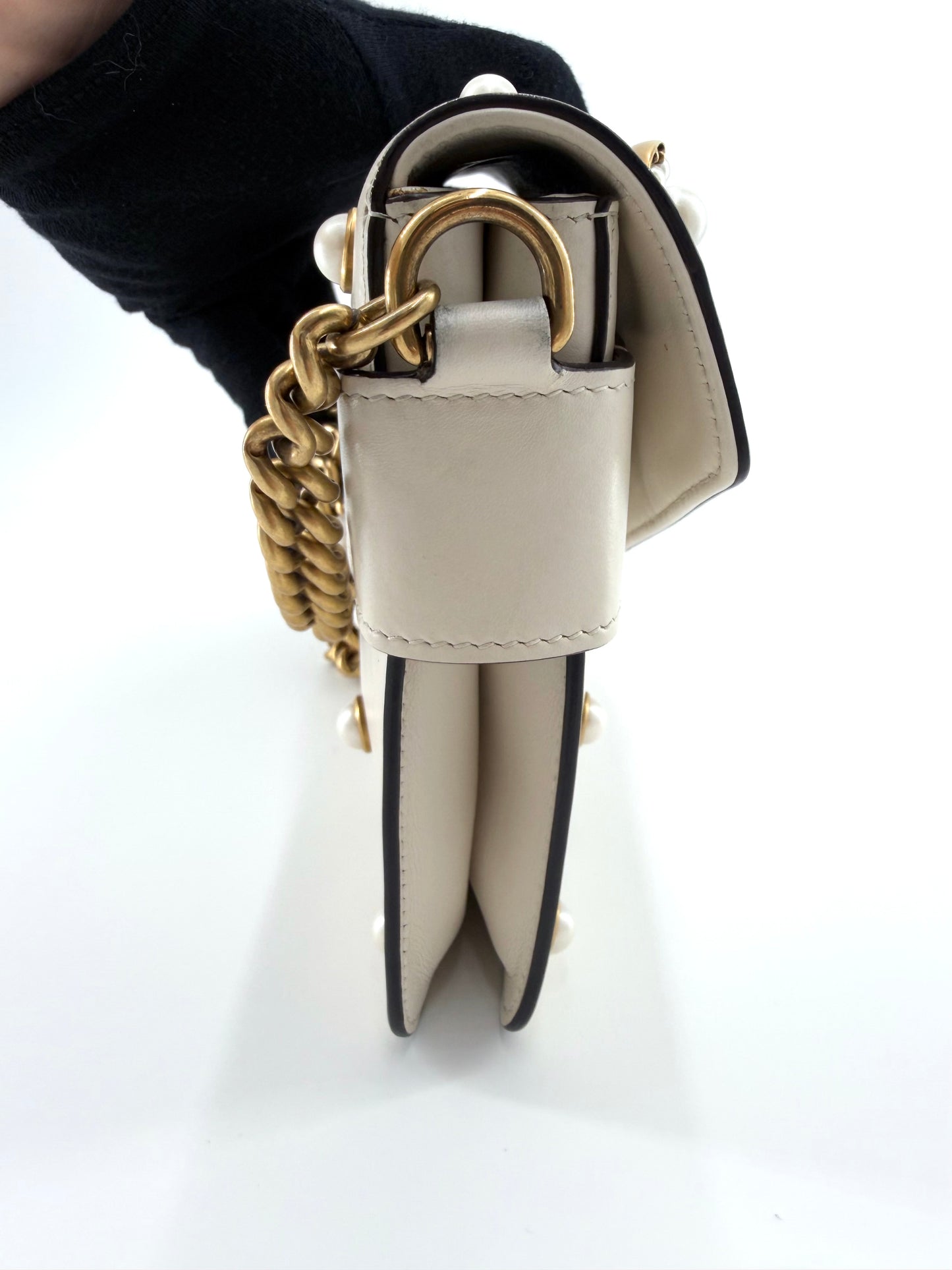 Gucci Broadway Pearl Bee Leather Crossbody bag