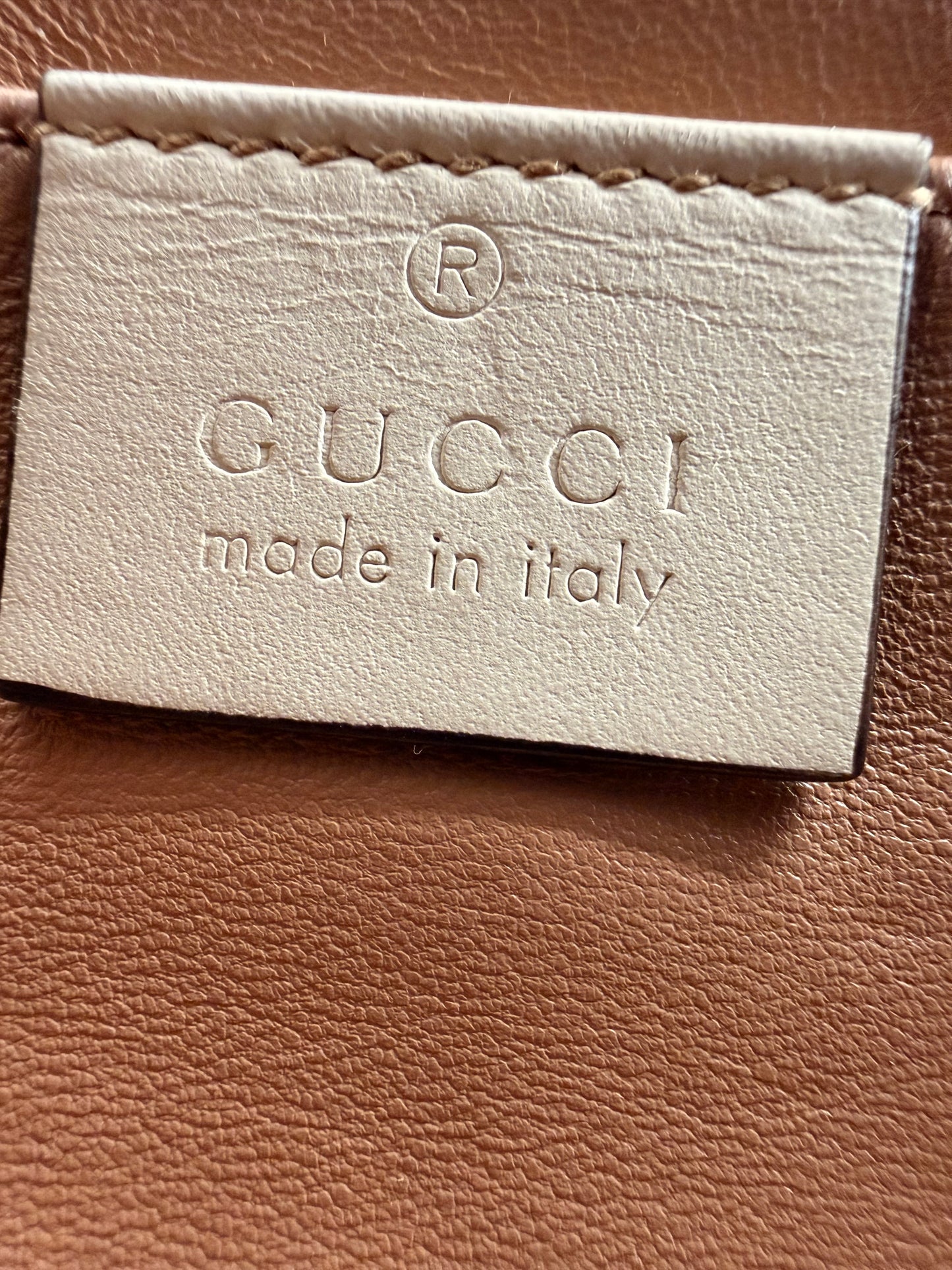 Gucci Broadway Pearl Bee Leather Crossbody bag