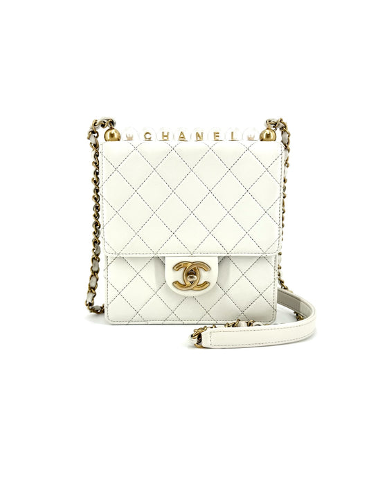 Pre-Owned Chanel Chic Pearl Top Cream/White Small Flap Crossbody Bag