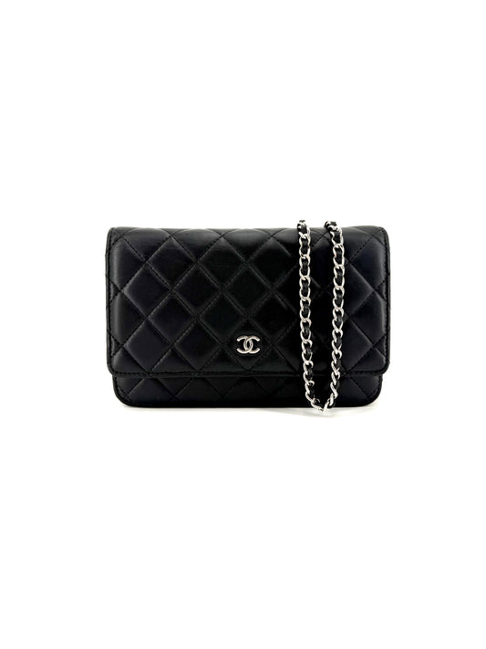 Pre-Owned Chanel Quilted Black Lambskin (WOC) Wallet on Chain