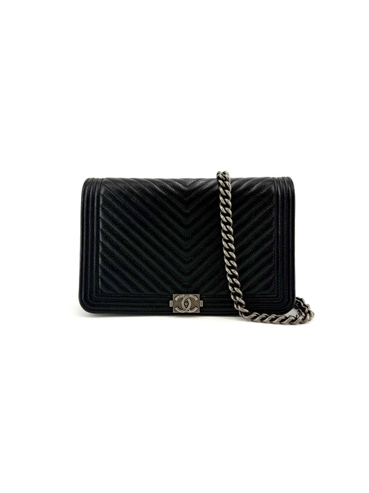 Pre-owned Chanel Boy Caviar Leather Chevron (WOC) Wallet on Chain
