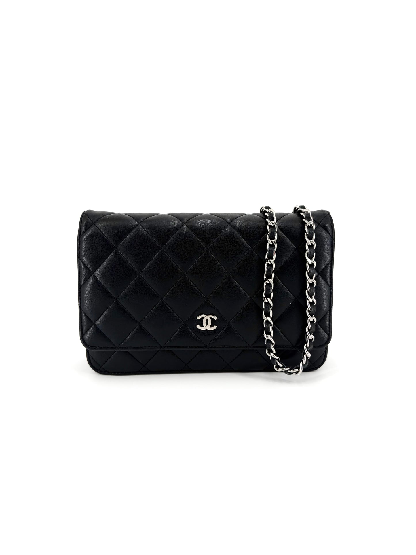 Pre-Owned Chanel Quilted Black Lambskin (WOC) Wallet on Chain