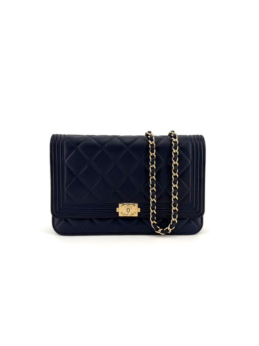 Pre-Owned Chanel Quilted Lambskin Boy (WOC) Wallet on Chain