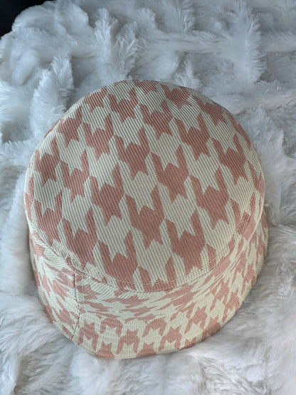 Burberry Women's Small Houndstooth Bucket Hat Sherbet