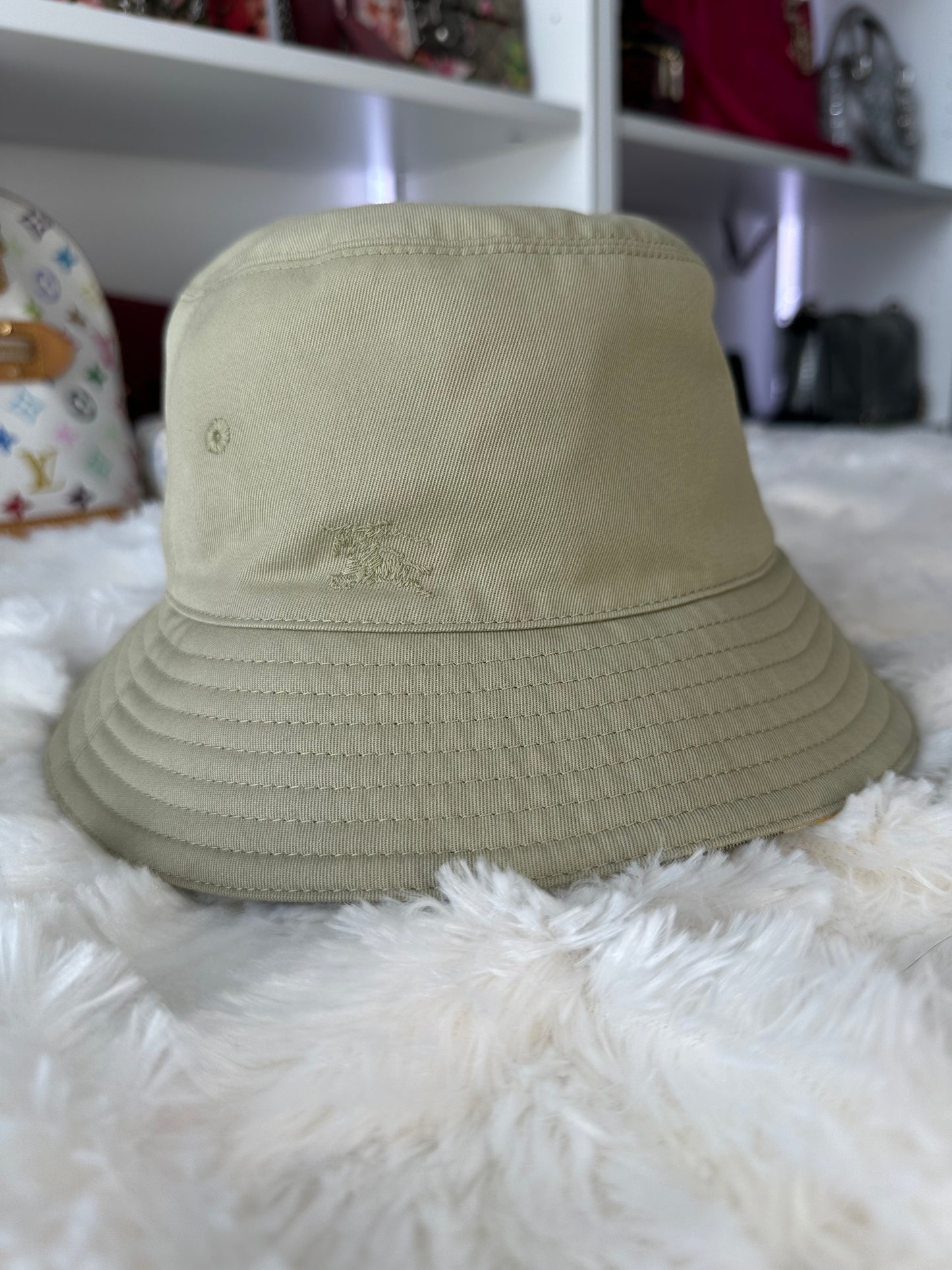 Burberry Men's Hunter Check Plaid Beige Reversible Bucket Hat - Size Small
