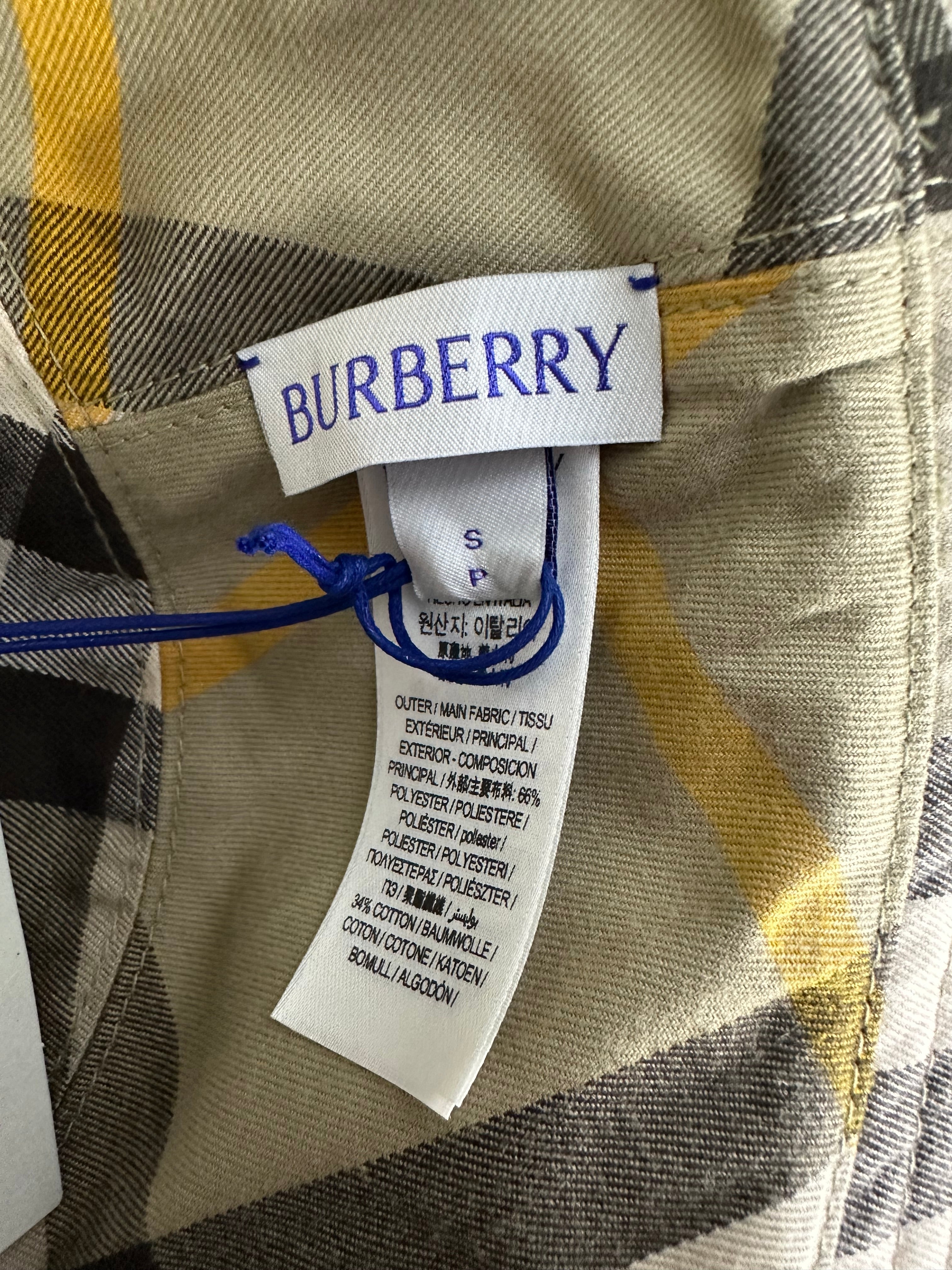 Burberry Men's Hunter Check Plaid Beige Reversible Bucket Hat - Size Small