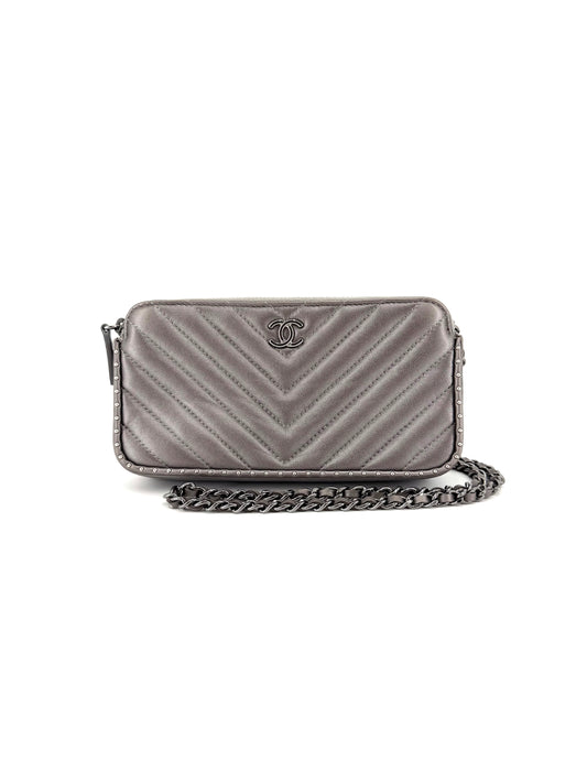 Pre-Owned Chanel Double Zip Lambskin Chevron Bag with Removable Crossbody Strap