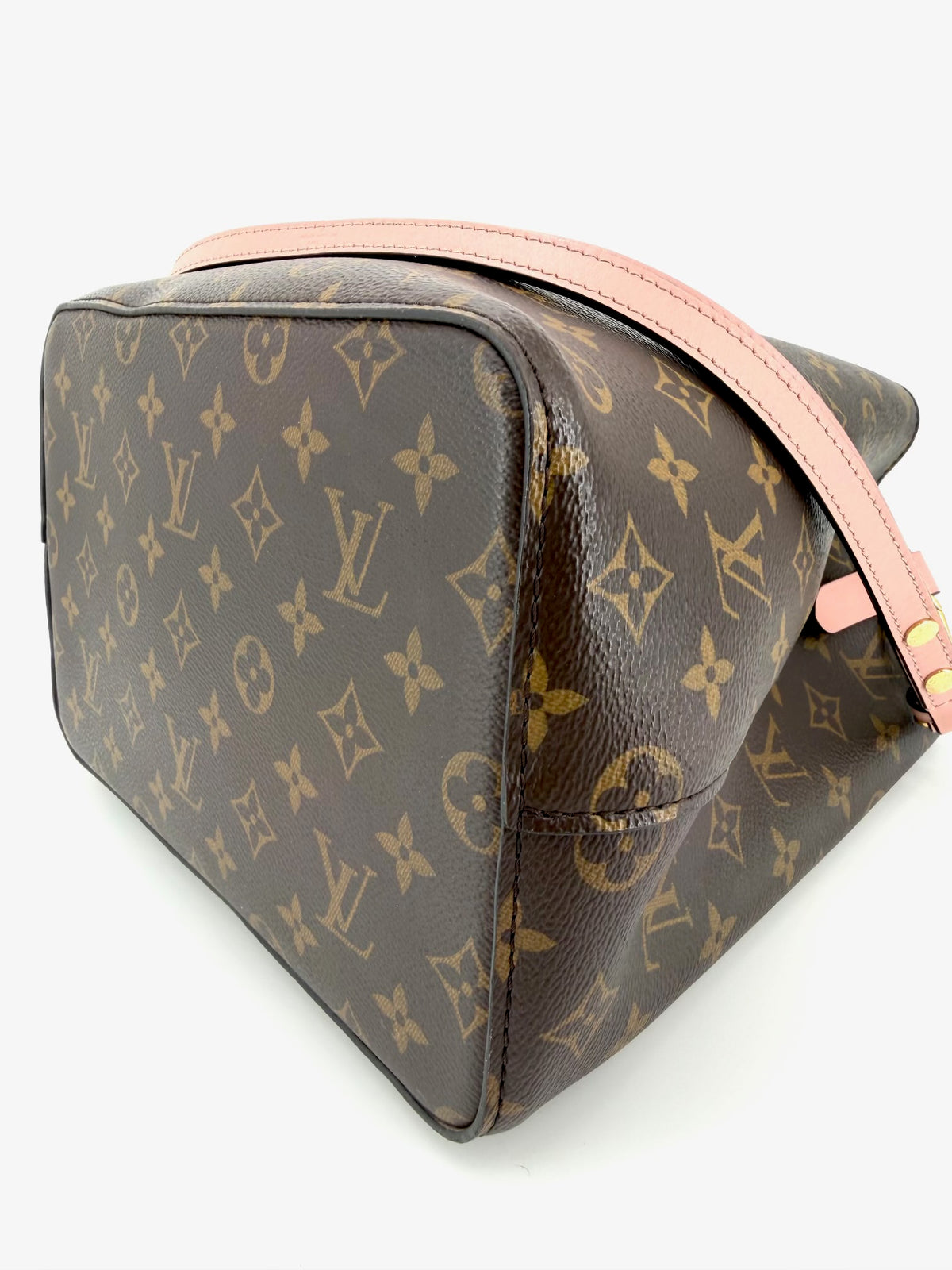 Louis Vuitton Néonoé MM Monogram Canvas Bucket Bag Pink Trim