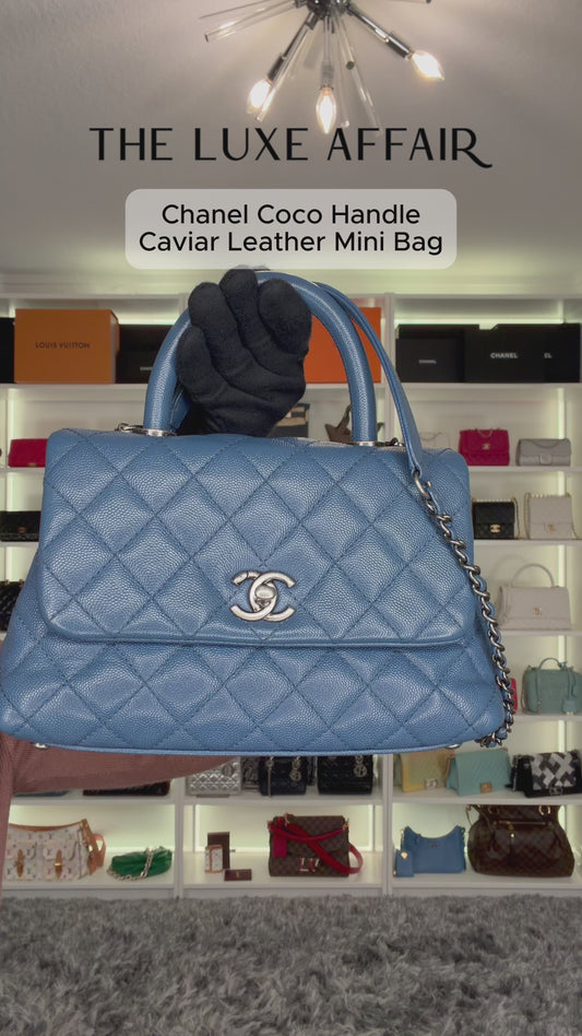 Pre-Owned Chanel Blue Caviar Quilted Leather Mini Shoulder Bag