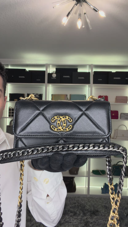 Pre-Owned Chanel 19 Black Lambskin Mini Crossbody Bag