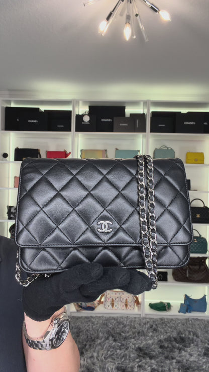 Pre-Owned Chanel Quilted Black Lambskin Wallet on Chain