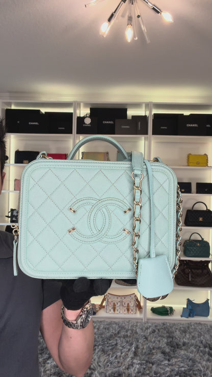 Pre-Owned Filigree Vanity Quilted Caviar Leather Crossbody Bag